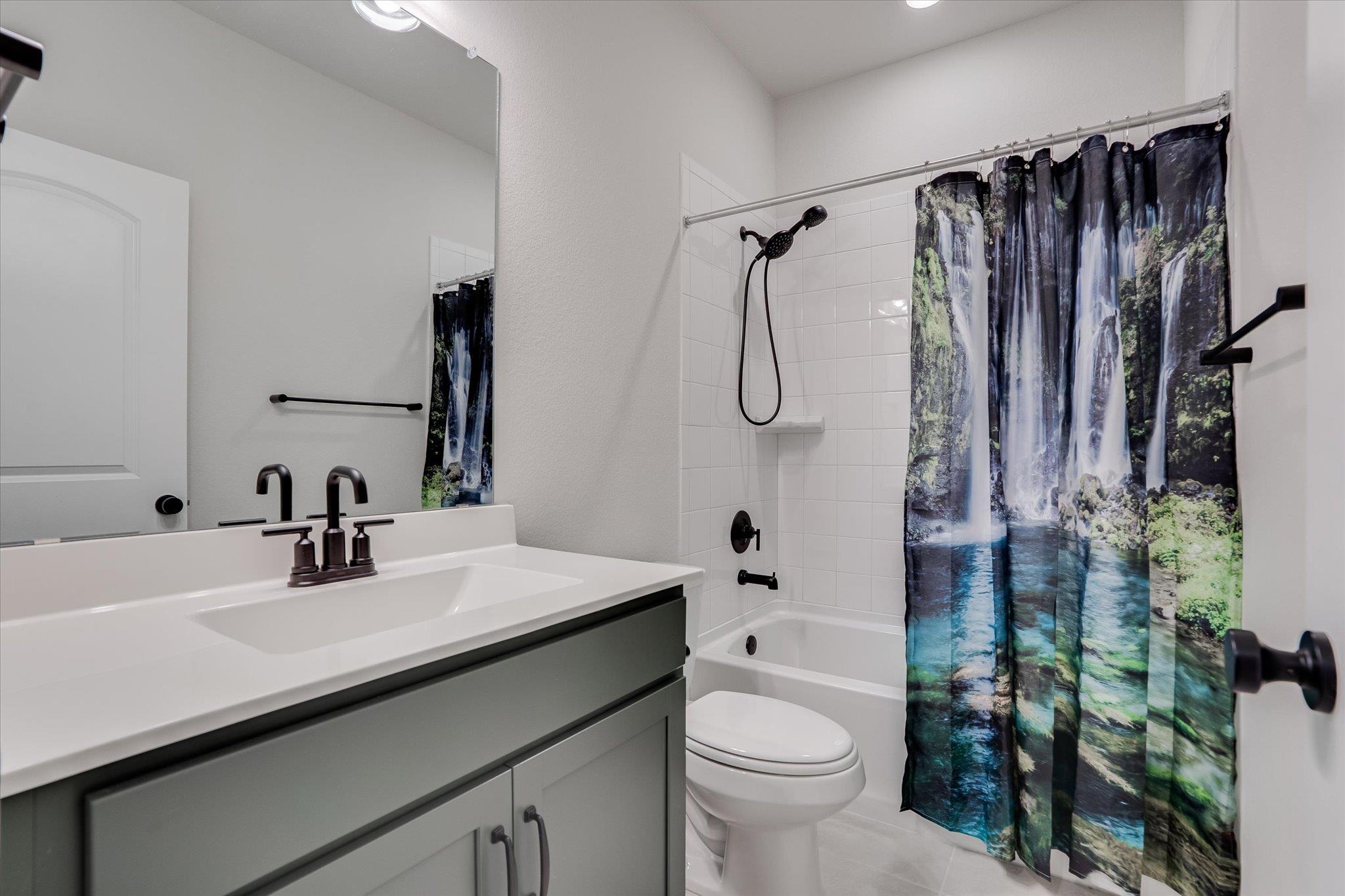 168 Kings Canyon Dr, Dripping Springs, TX 78620