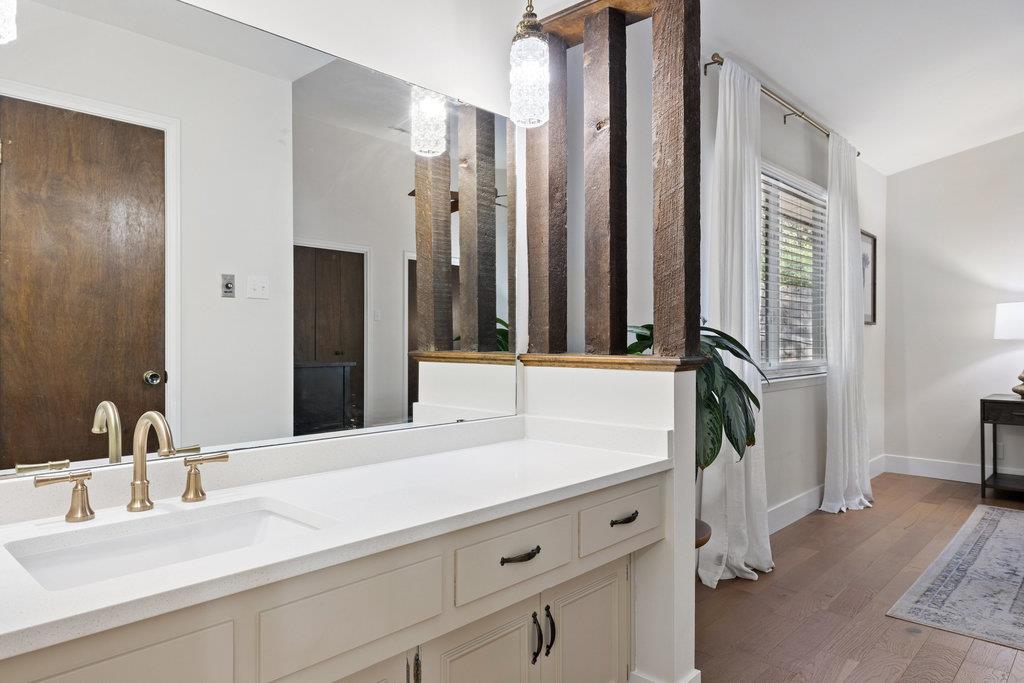 2401 Vassal Dr, Austin, TX 78748