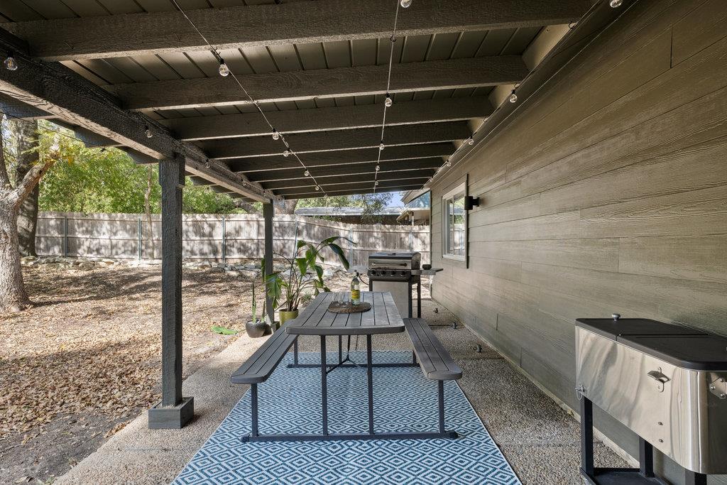 2401 Vassal Dr, Austin, TX 78748