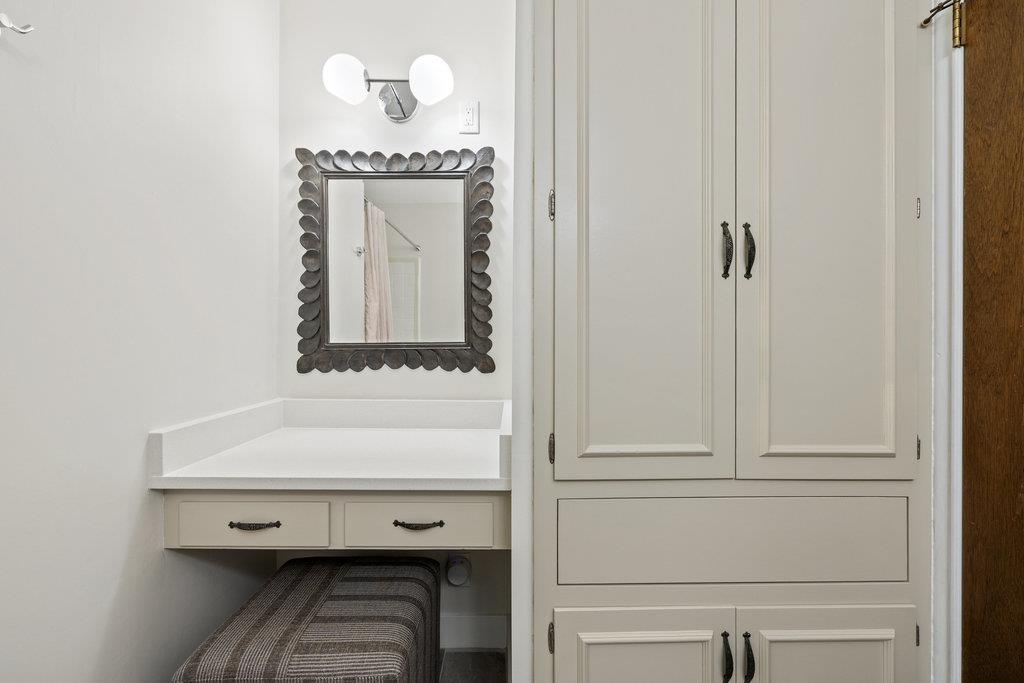 2401 Vassal Dr, Austin, TX 78748