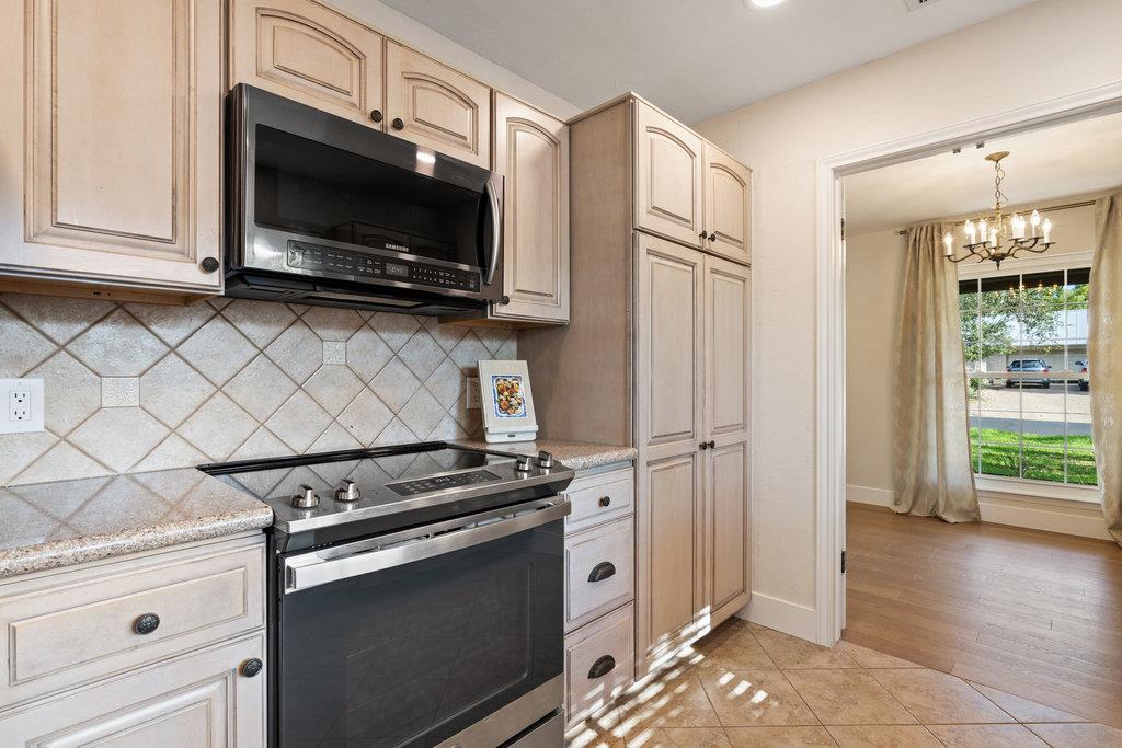 2401 Vassal Dr, Austin, TX 78748