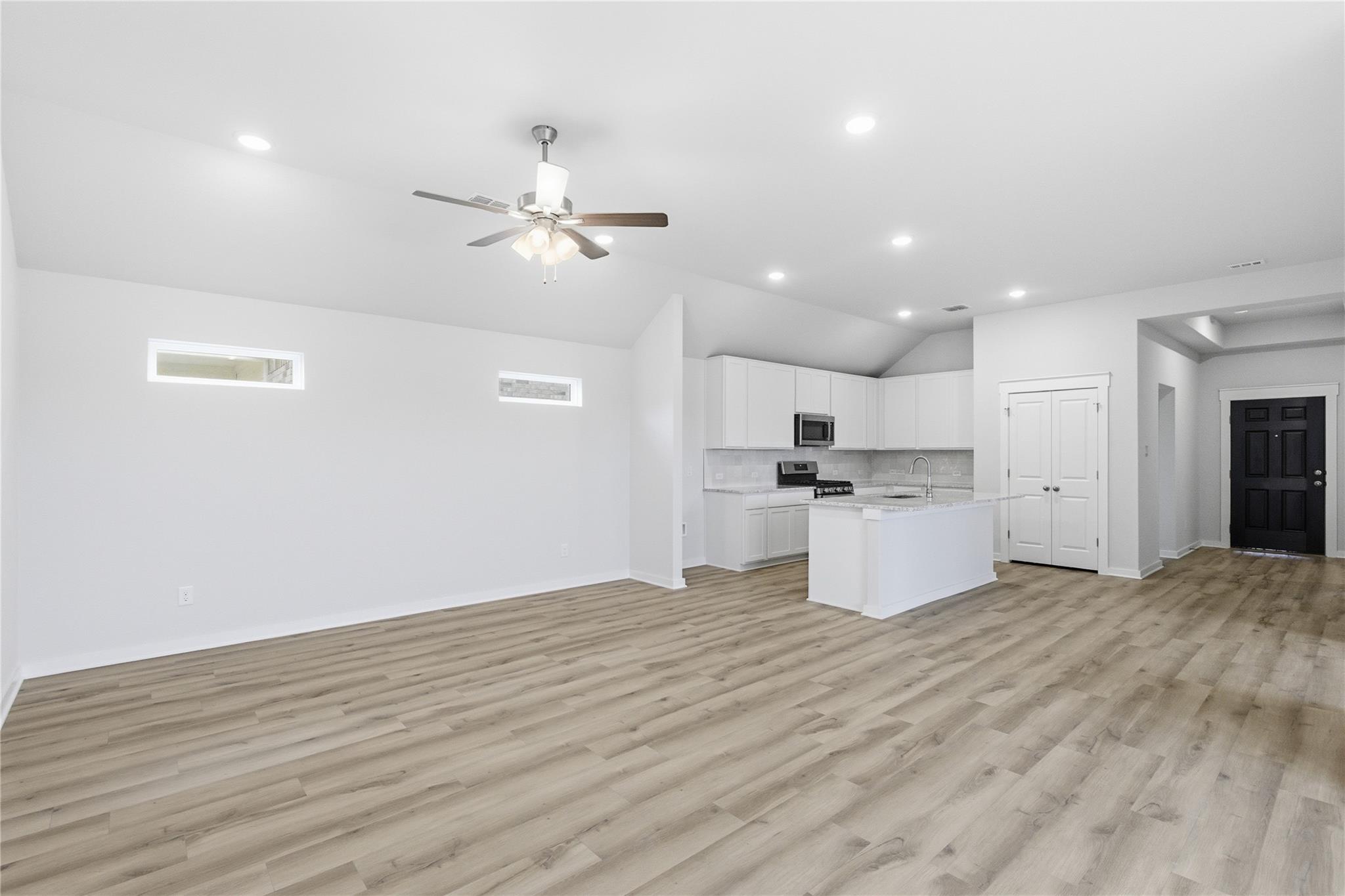 175 Bellie Ln, Kyle, TX 78640