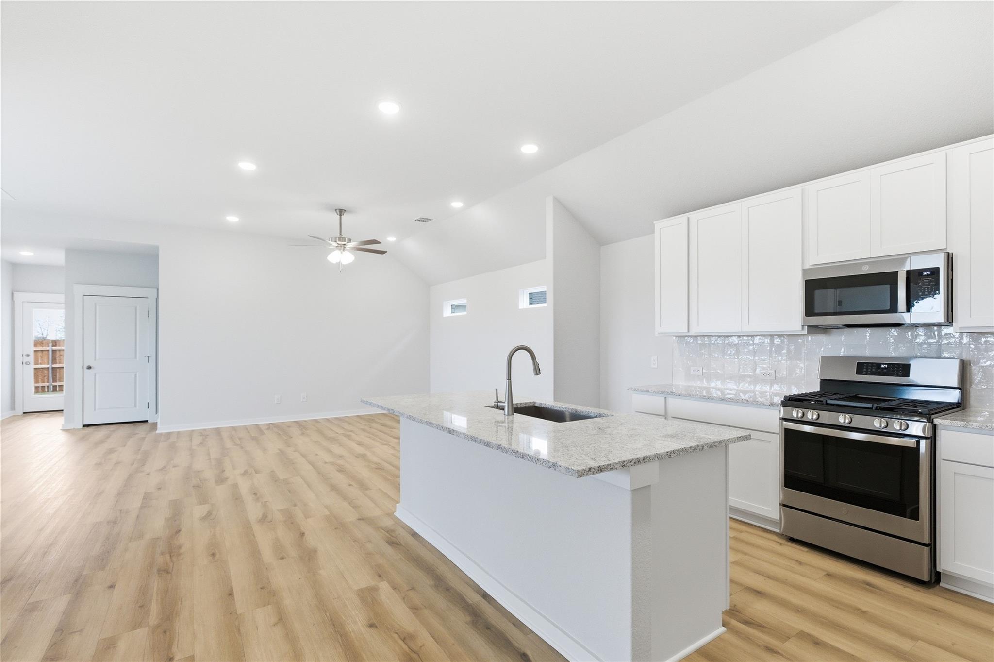 175 Bellie Ln, Kyle, TX 78640