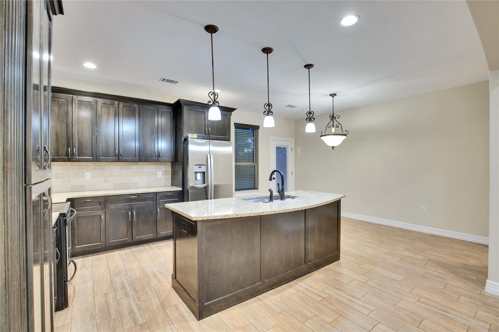 118 NW Buckhorn Dr, Bastrop, TX 78602