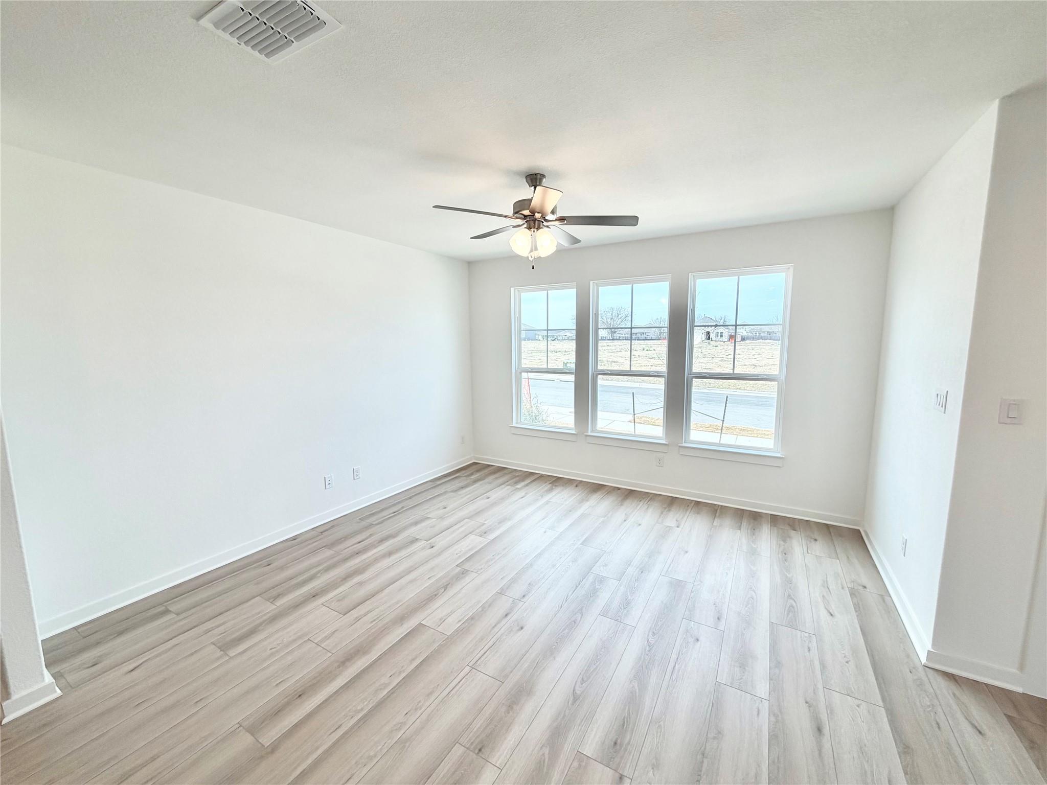 183 Bellie Ln, Kyle, TX 78640