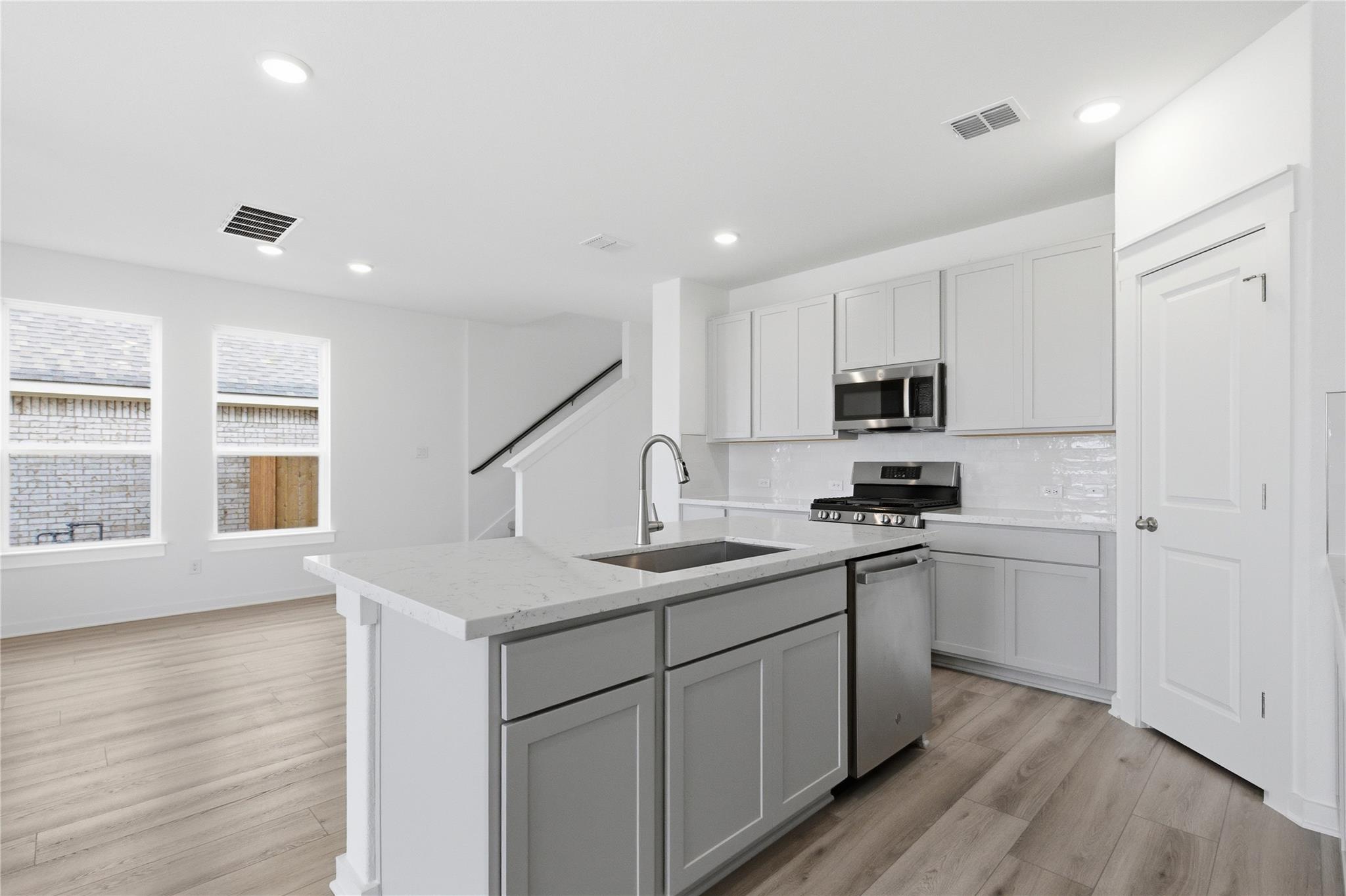 183 Bellie Ln, Kyle, TX 78640