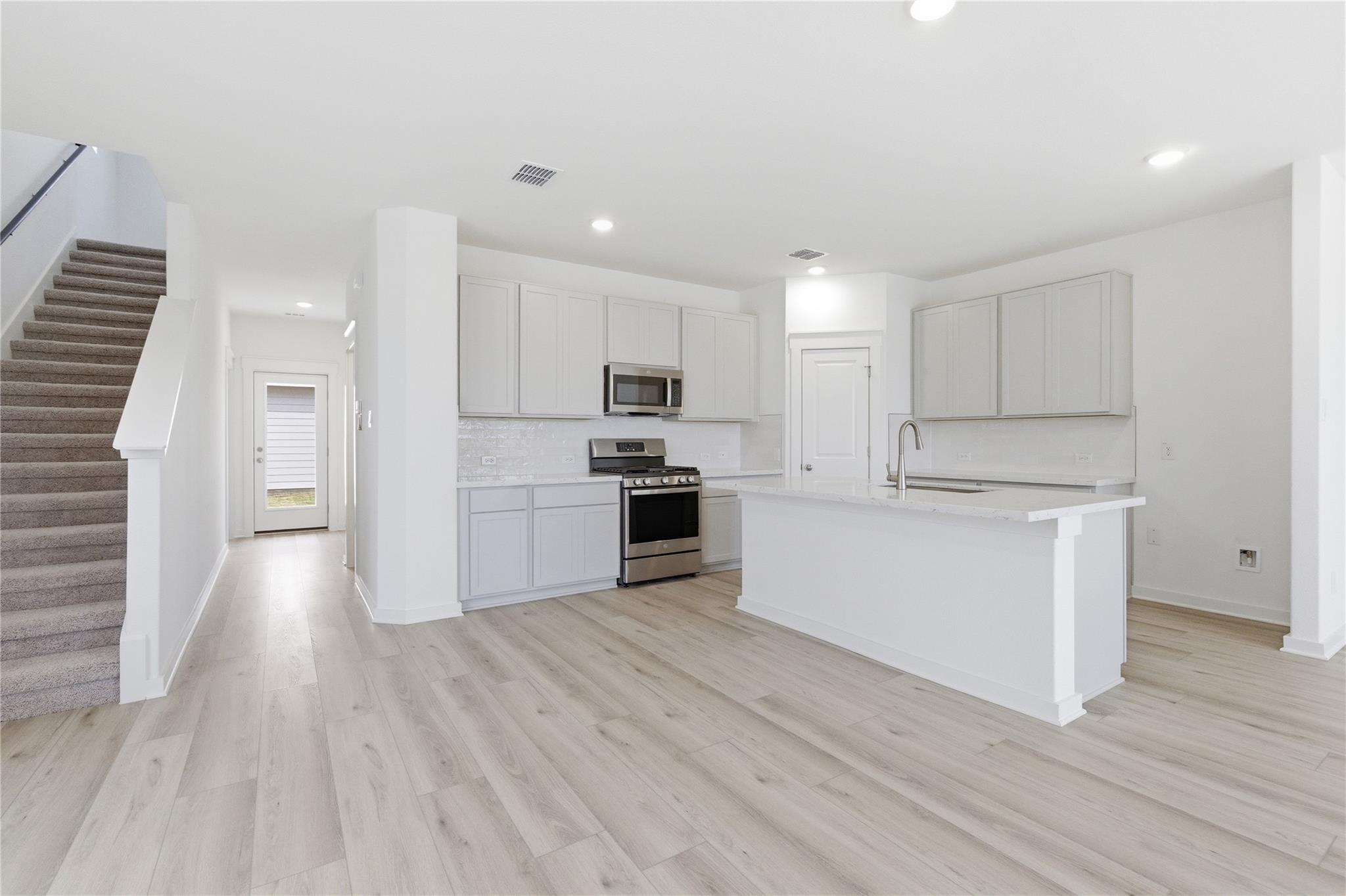 183 Bellie Ln, Kyle, TX 78640