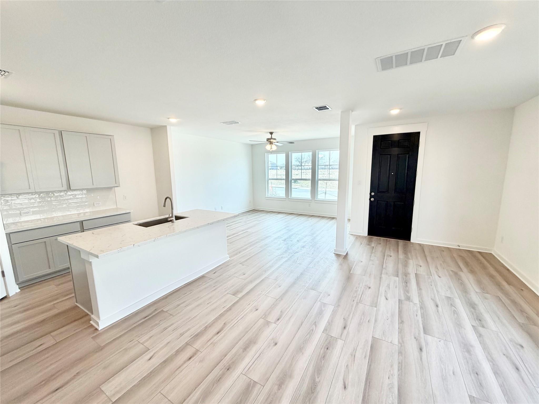 183 Bellie Ln, Kyle, TX 78640