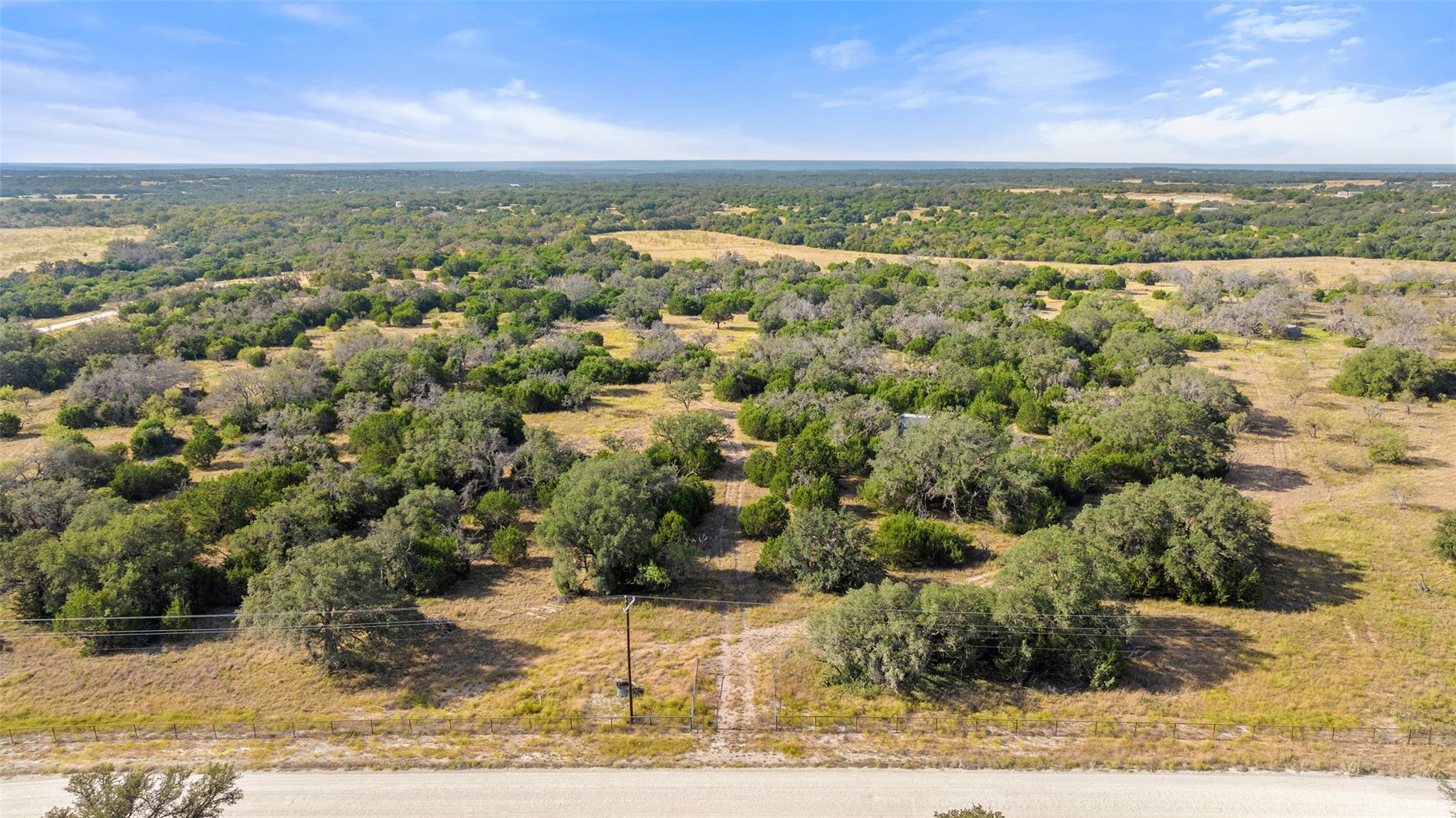 257 W Rolling Oaks Dr, Goldthwaite, TX 78644