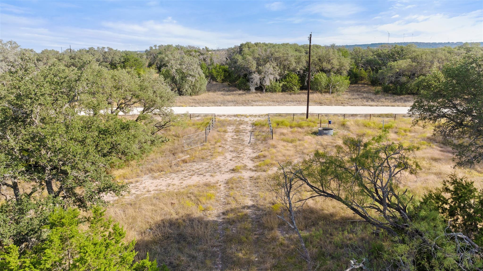 257 W Rolling Oaks Dr, Goldthwaite, TX 78644