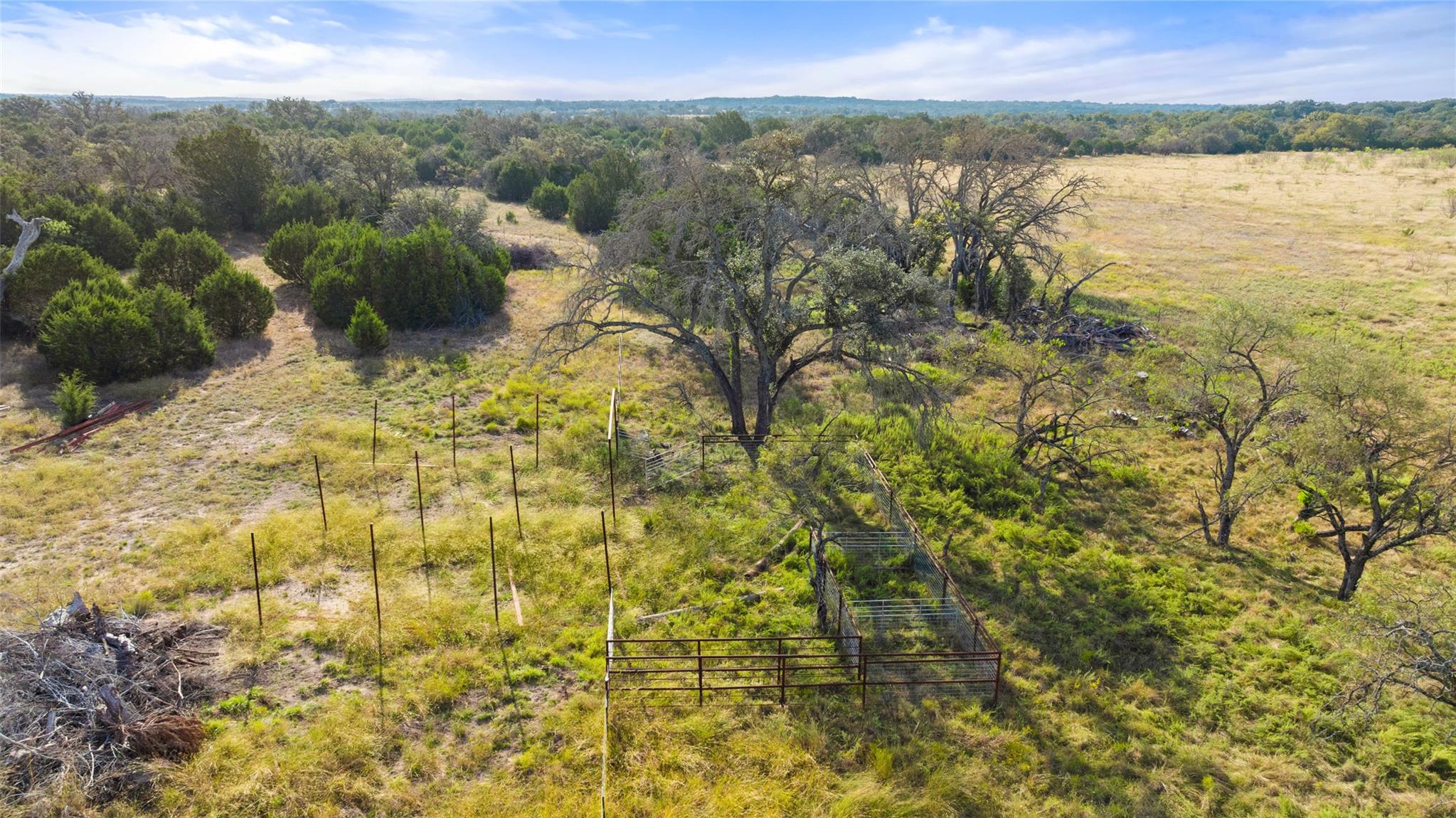 257 W Rolling Oaks Dr, Goldthwaite, TX 78644