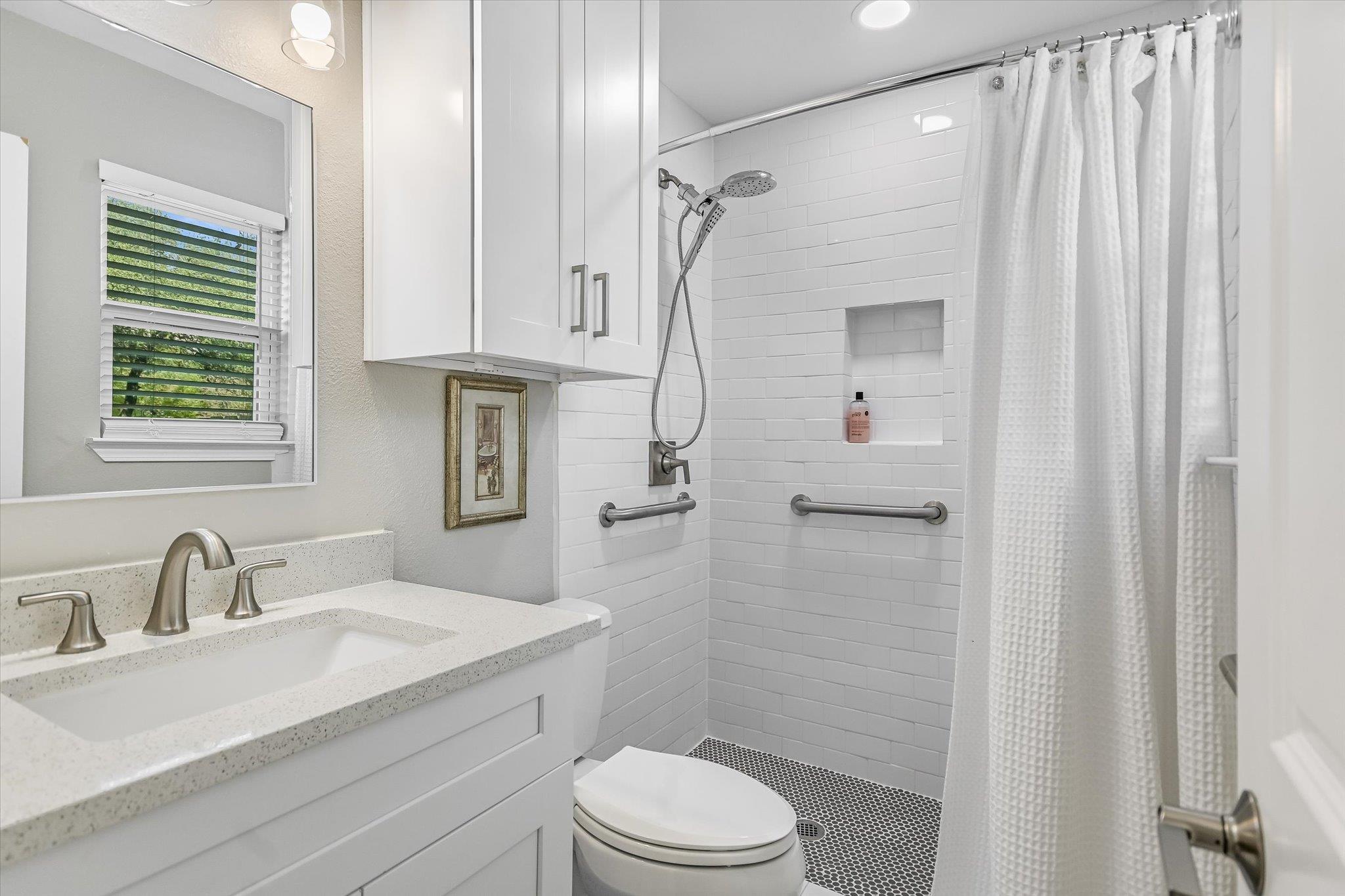 5001 Dull Knife Dr, Austin, TX 78759