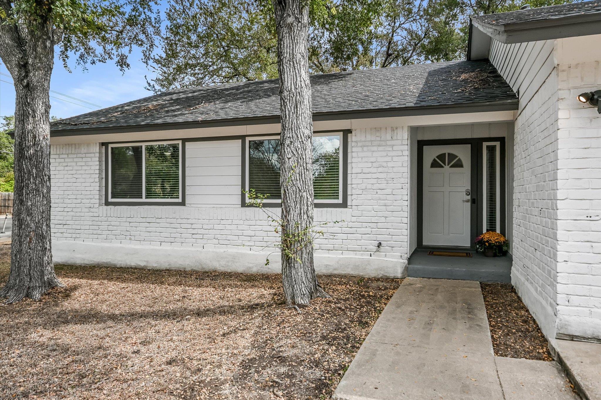 5001 Dull Knife Dr, Austin, TX 78759