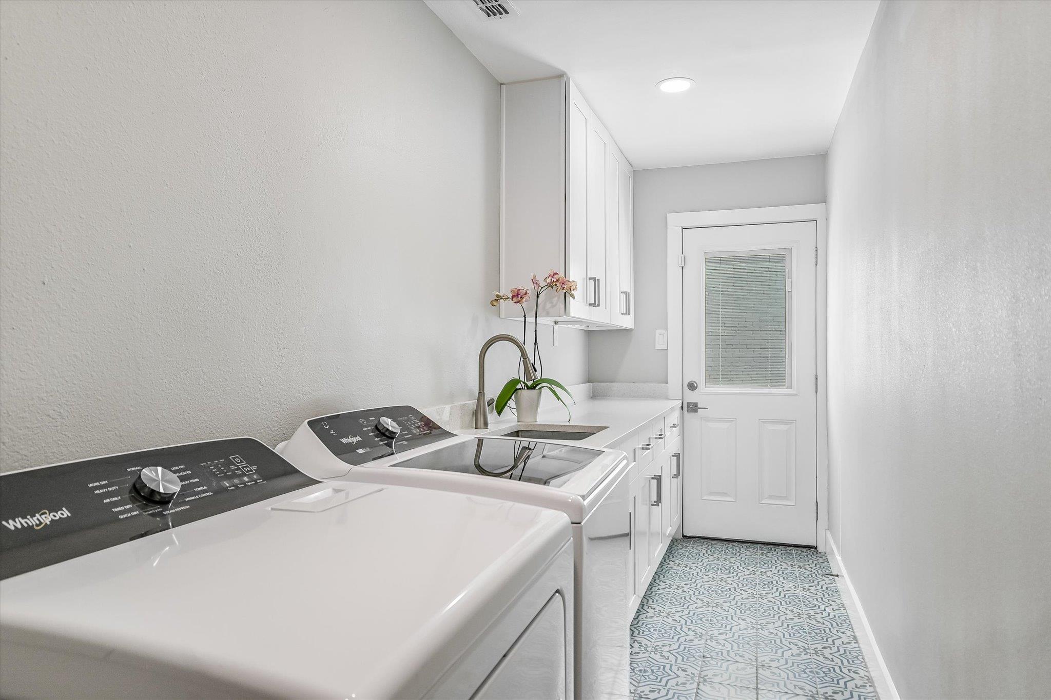 5001 Dull Knife Dr, Austin, TX 78759