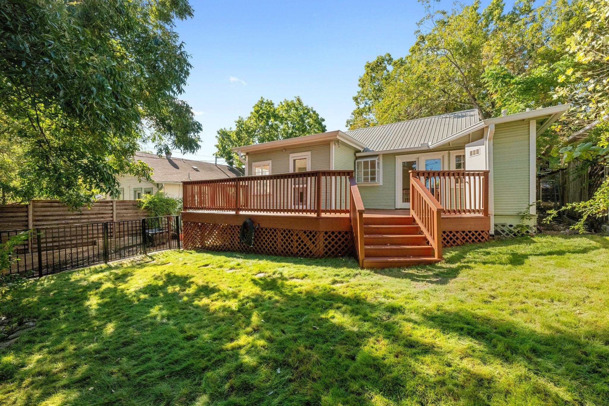 516 Lockhart Dr, Austin, TX 78704