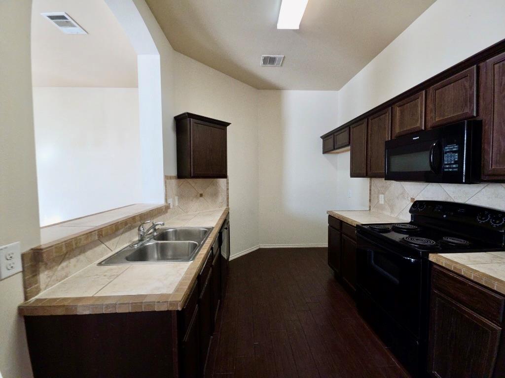 1500 Muirfield Bend Dr # A, Hutto, TX 78634