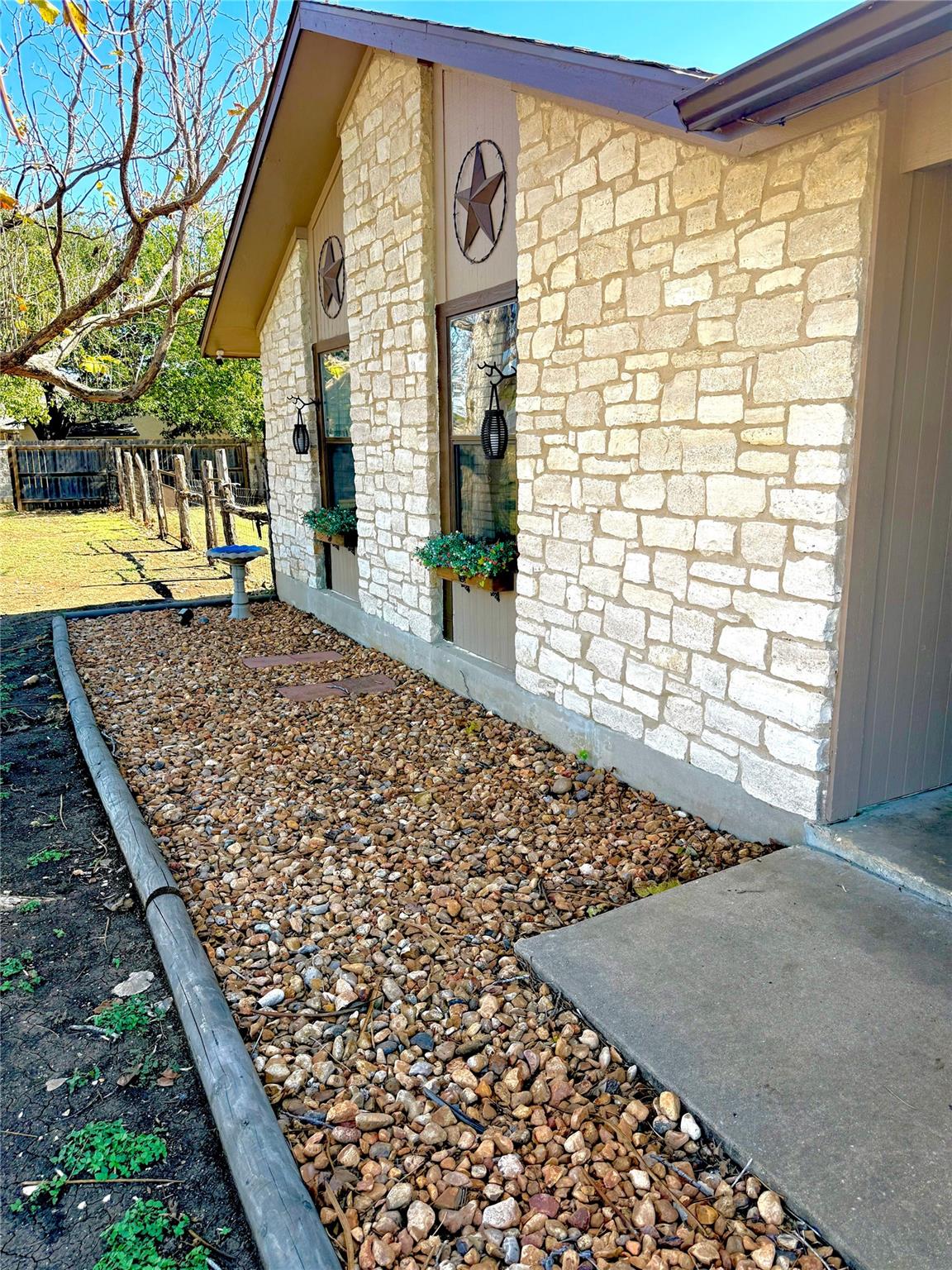 211 Rabbit Hollow Ln, Georgetown, TX 78626