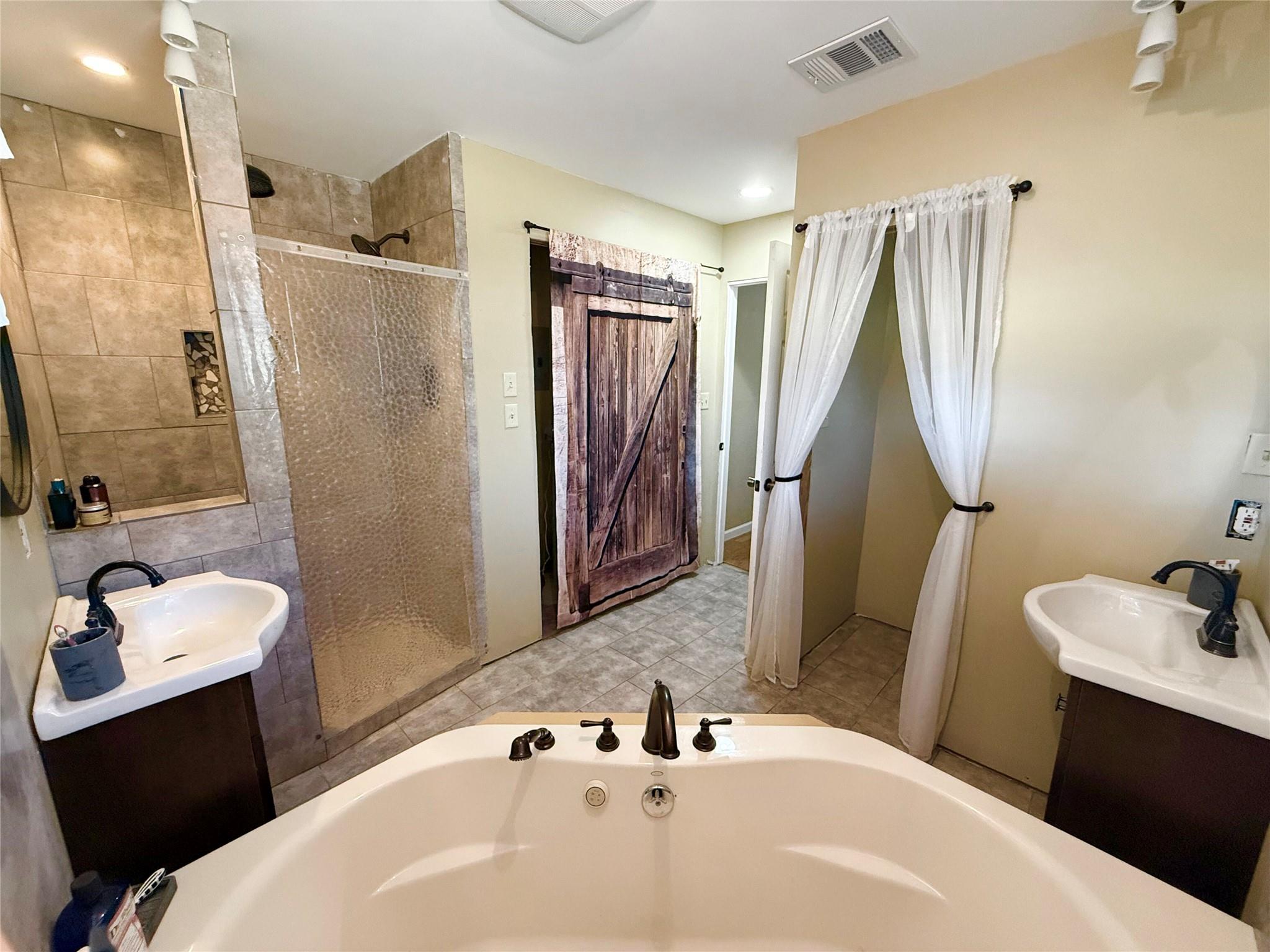 211 Rabbit Hollow Ln, Georgetown, TX 78626