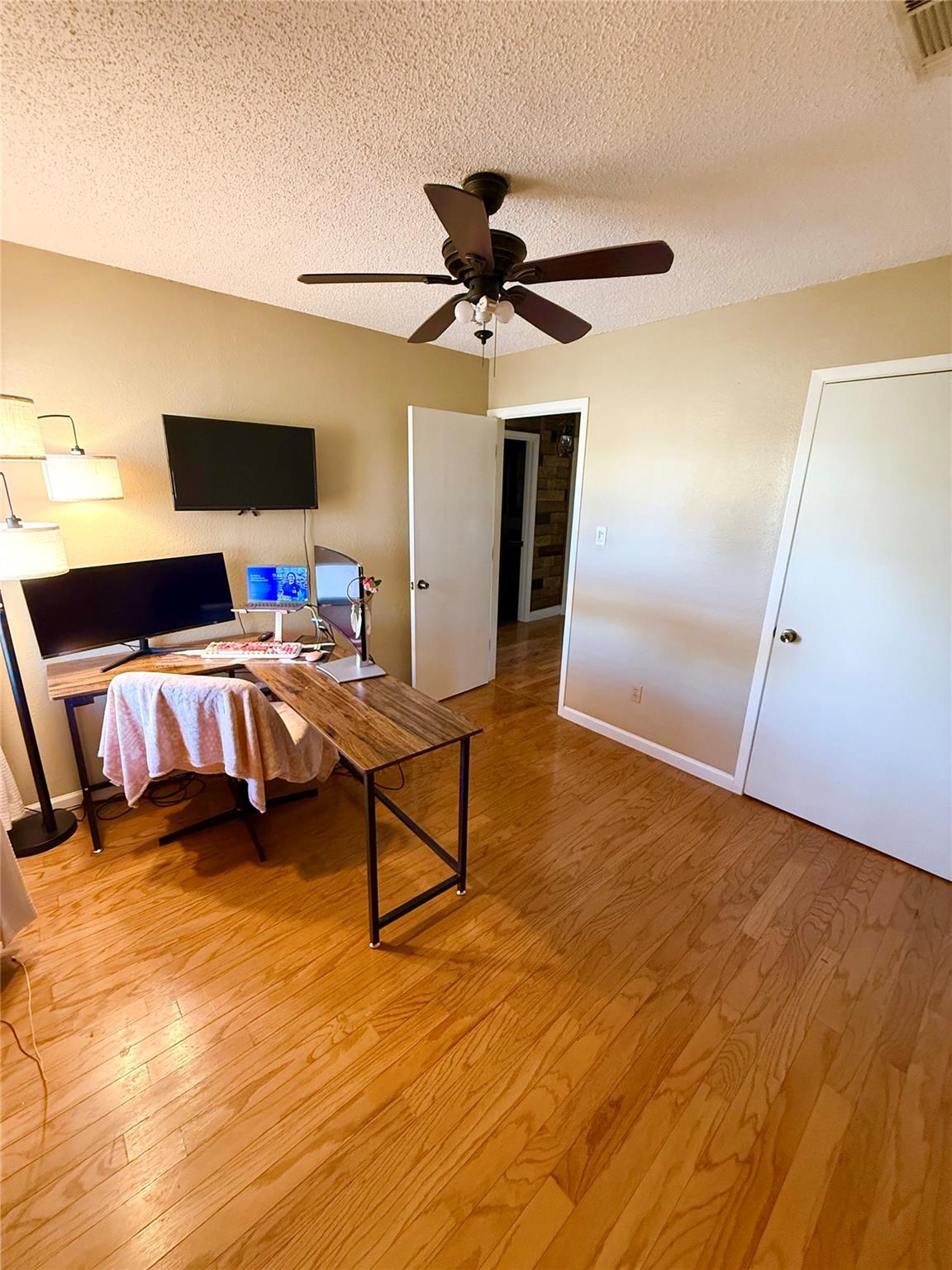 211 Rabbit Hollow Ln, Georgetown, TX 78626