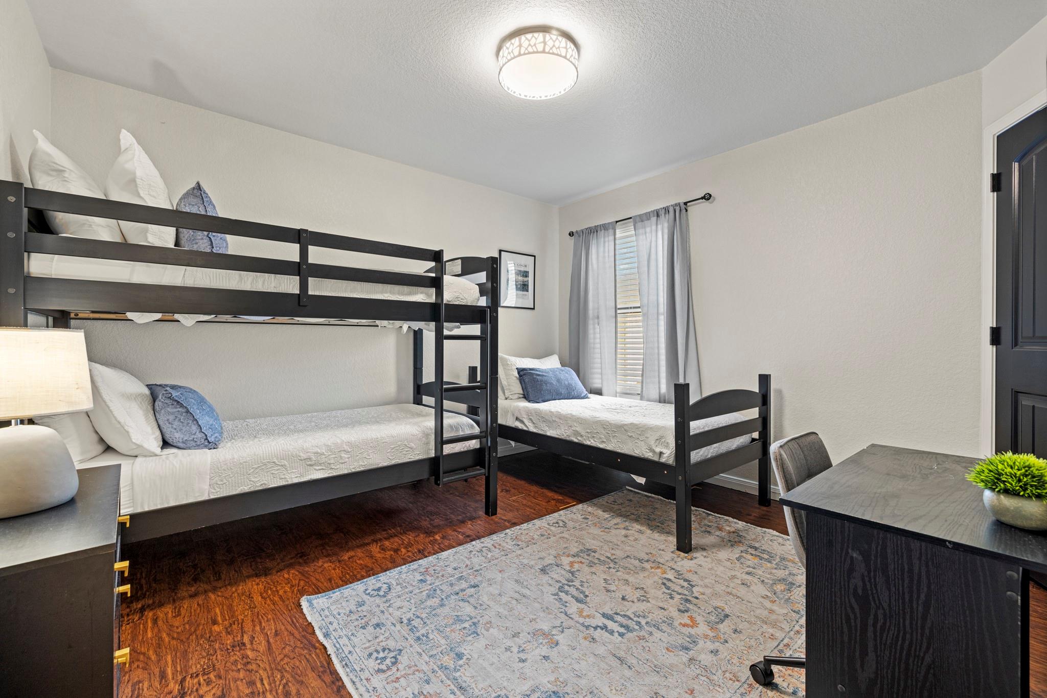 510 Mueller St, Fredericksburg, TX 78624