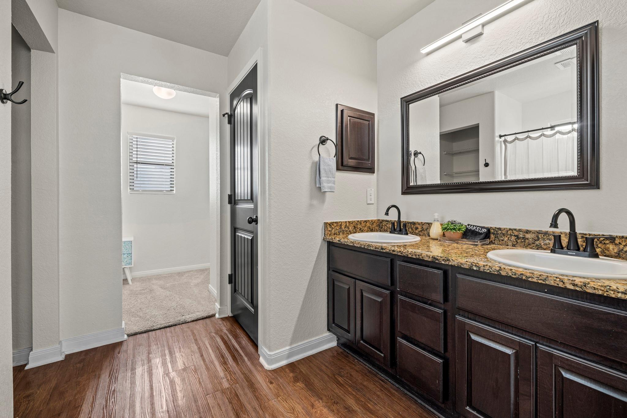 510 Mueller St, Fredericksburg, TX 78624