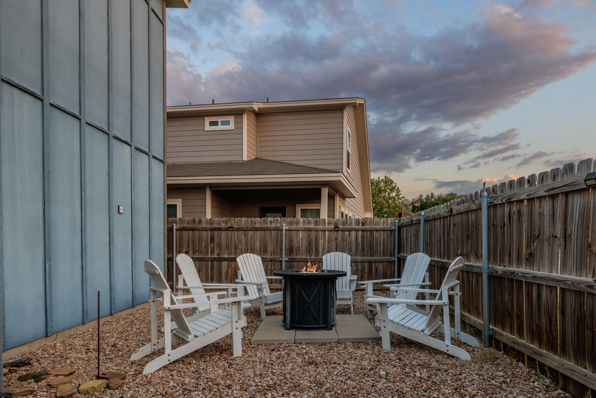 510 Mueller St, Fredericksburg, TX 78624