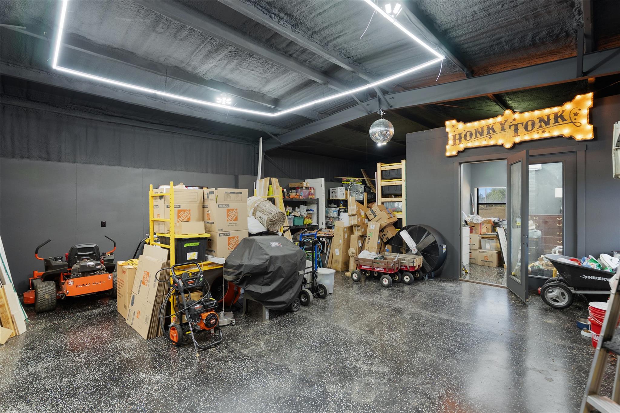 220 Fawn Meadow Dr, Dripping Springs, TX 78620