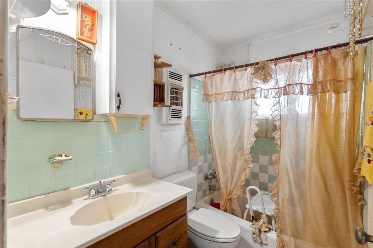 2018 Ford St, Austin, TX 78704