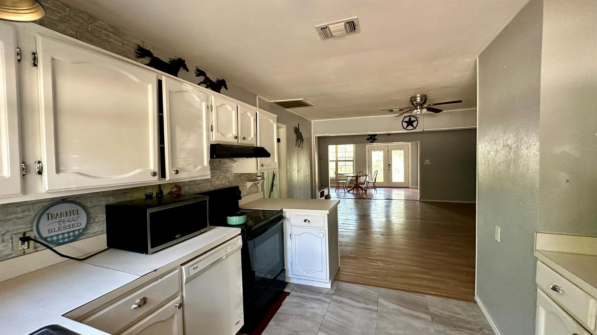 399 Scenic Terrace Dr, Canyon Lake, TX 78133