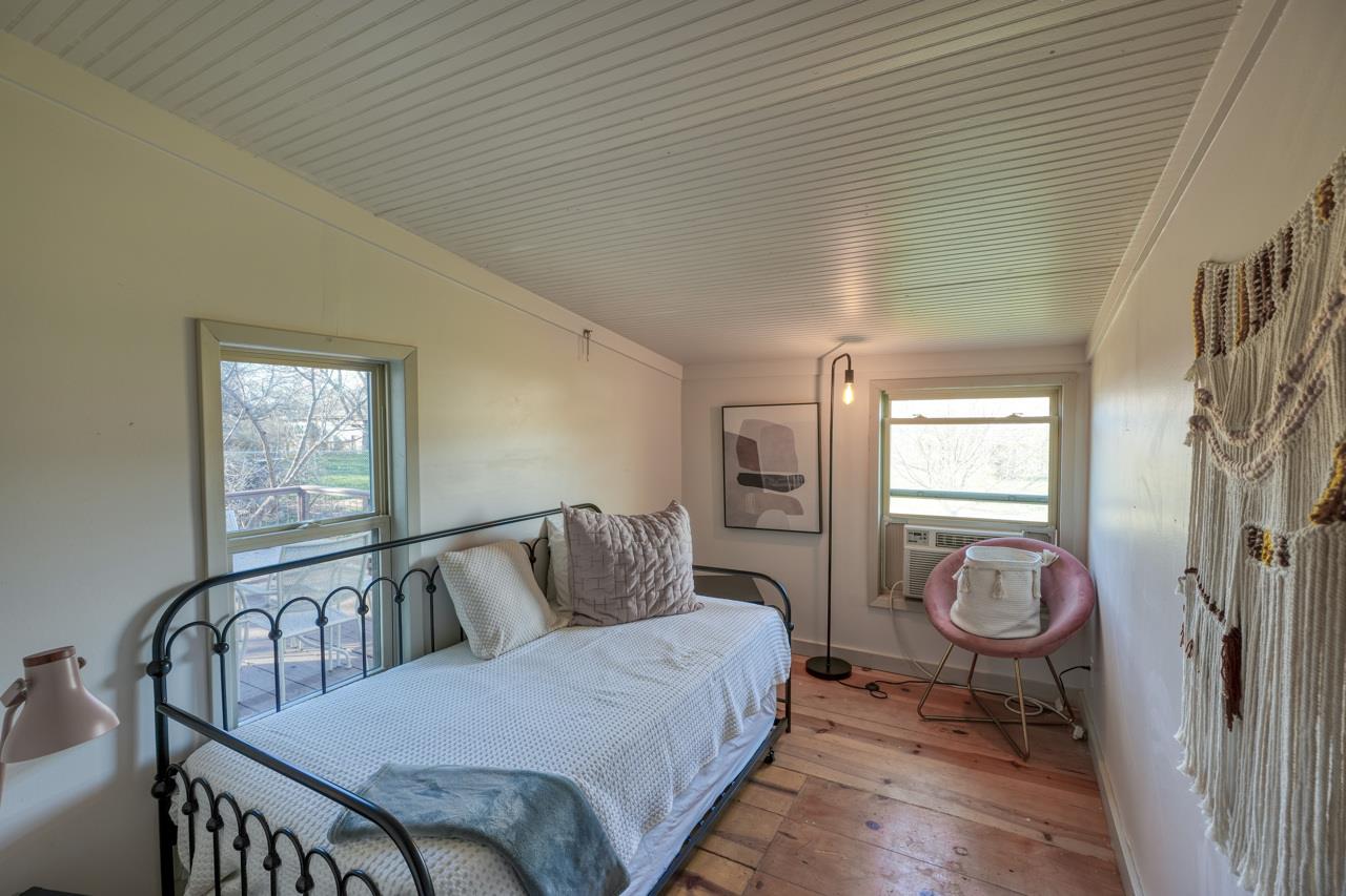 305 W Tarrant St, Llano, TX 78643