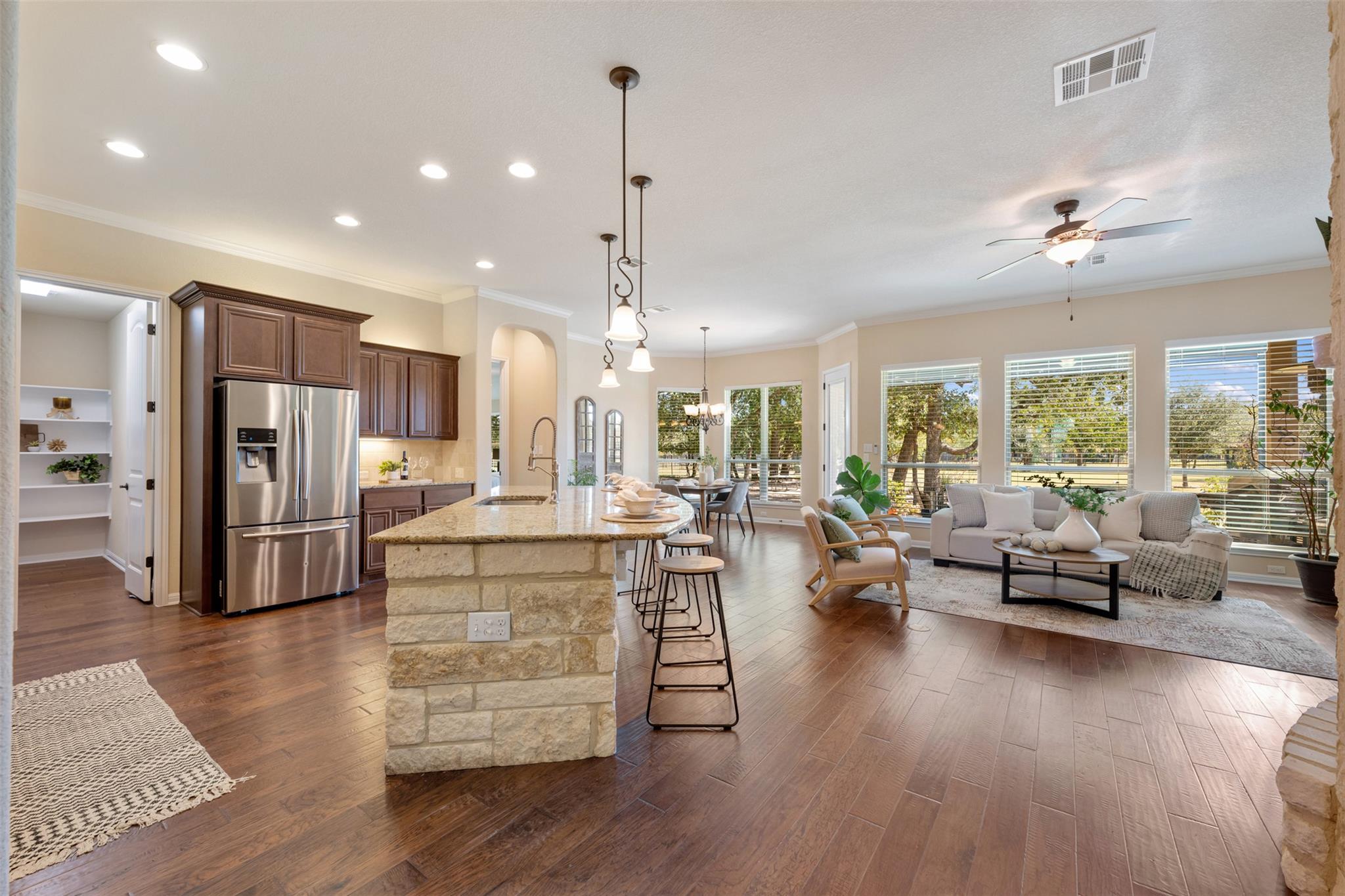 129 Camp Verde Dr, Georgetown, TX 78633