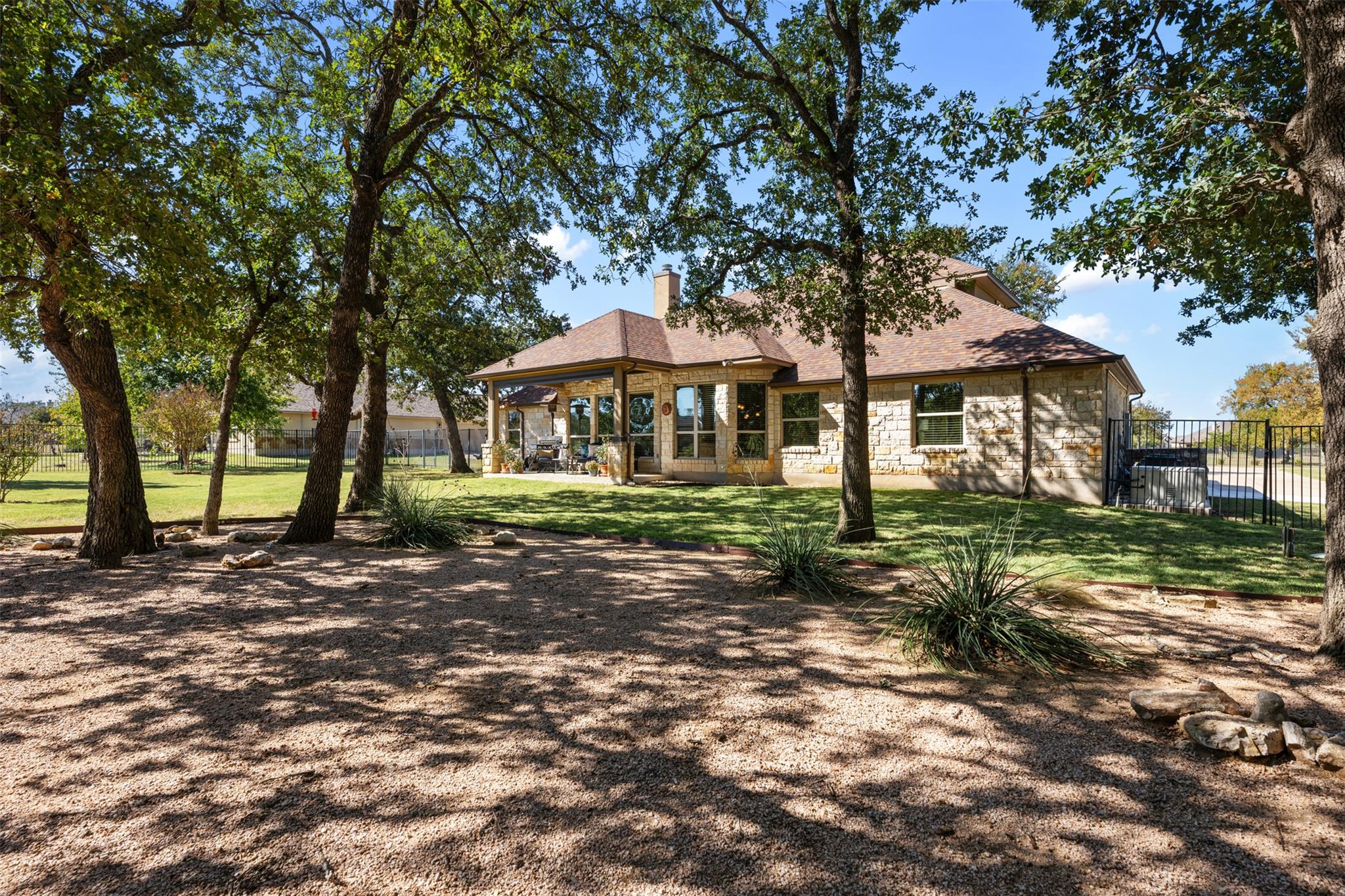 129 Camp Verde Dr, Georgetown, TX 78633
