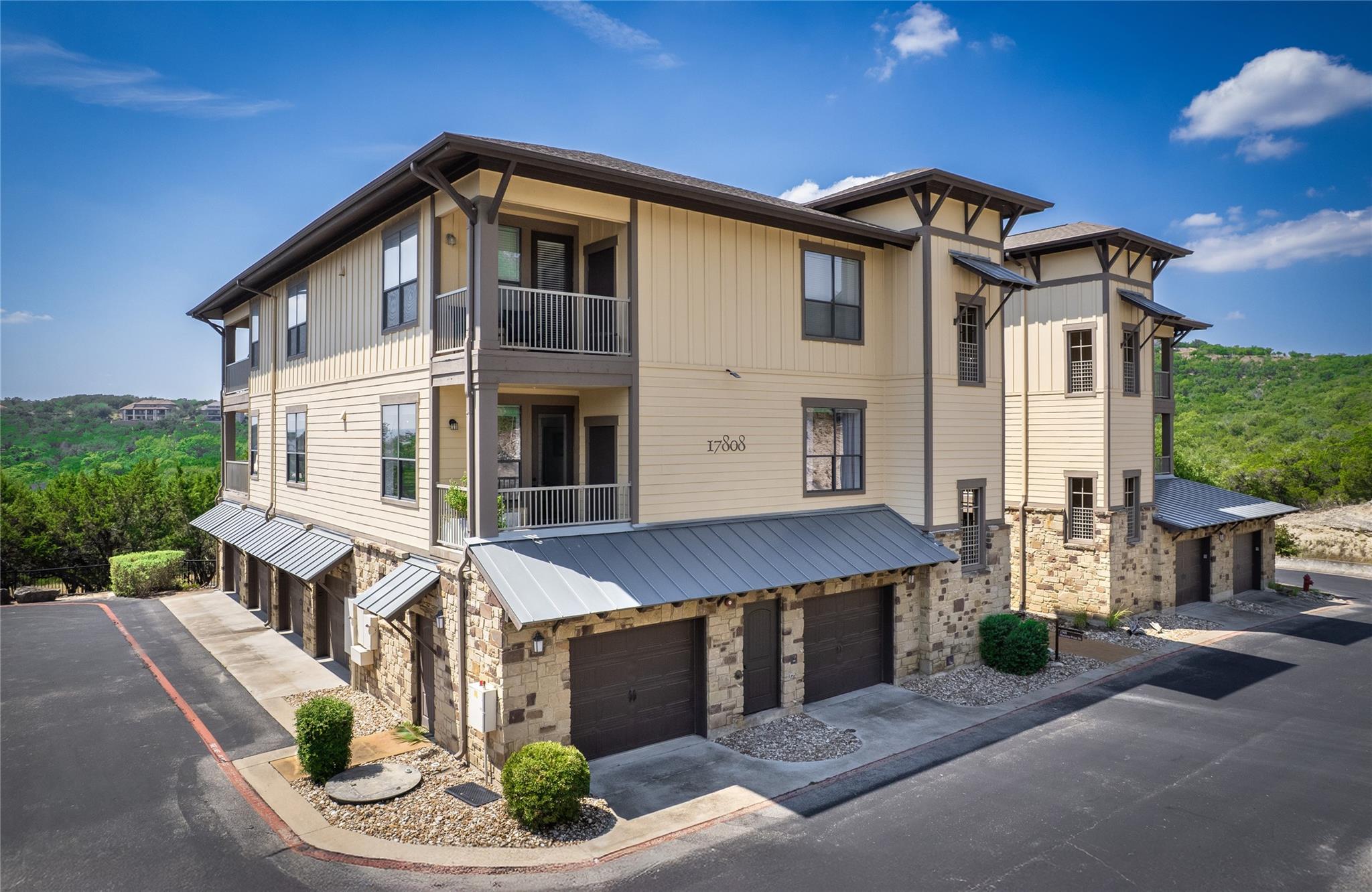 17808 Maritime Point Pt # 202, Jonestown, TX 78645