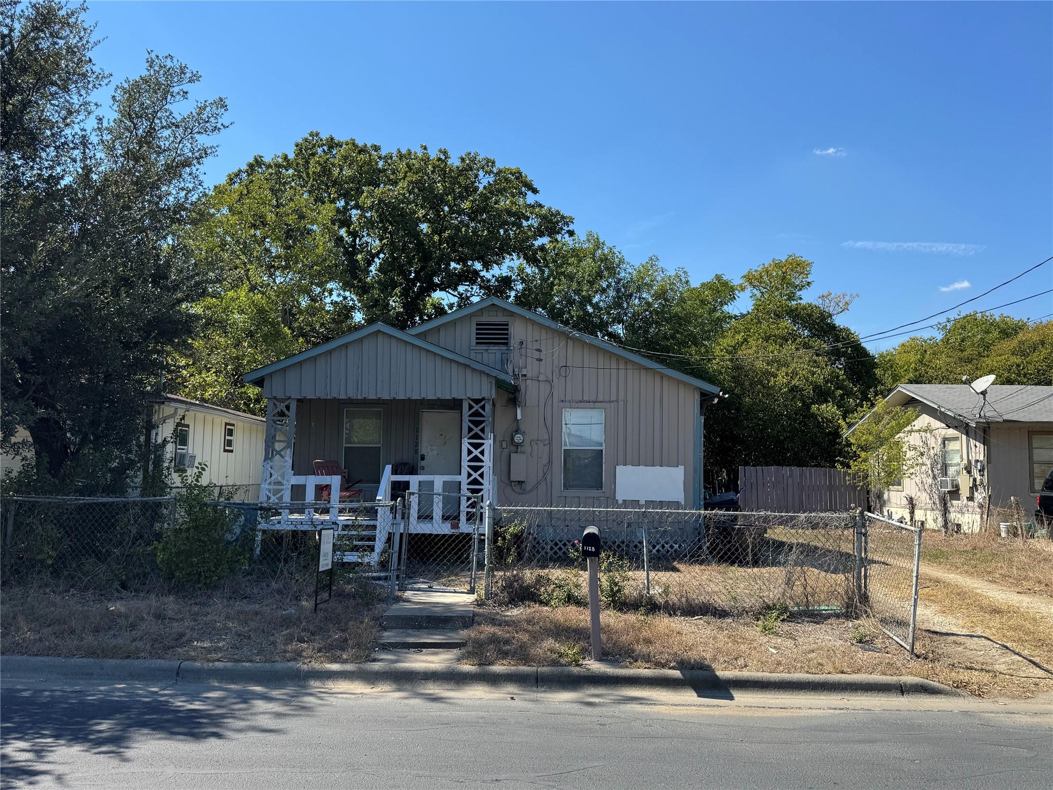 1128 Invasion St, San Marcos, TX 78666