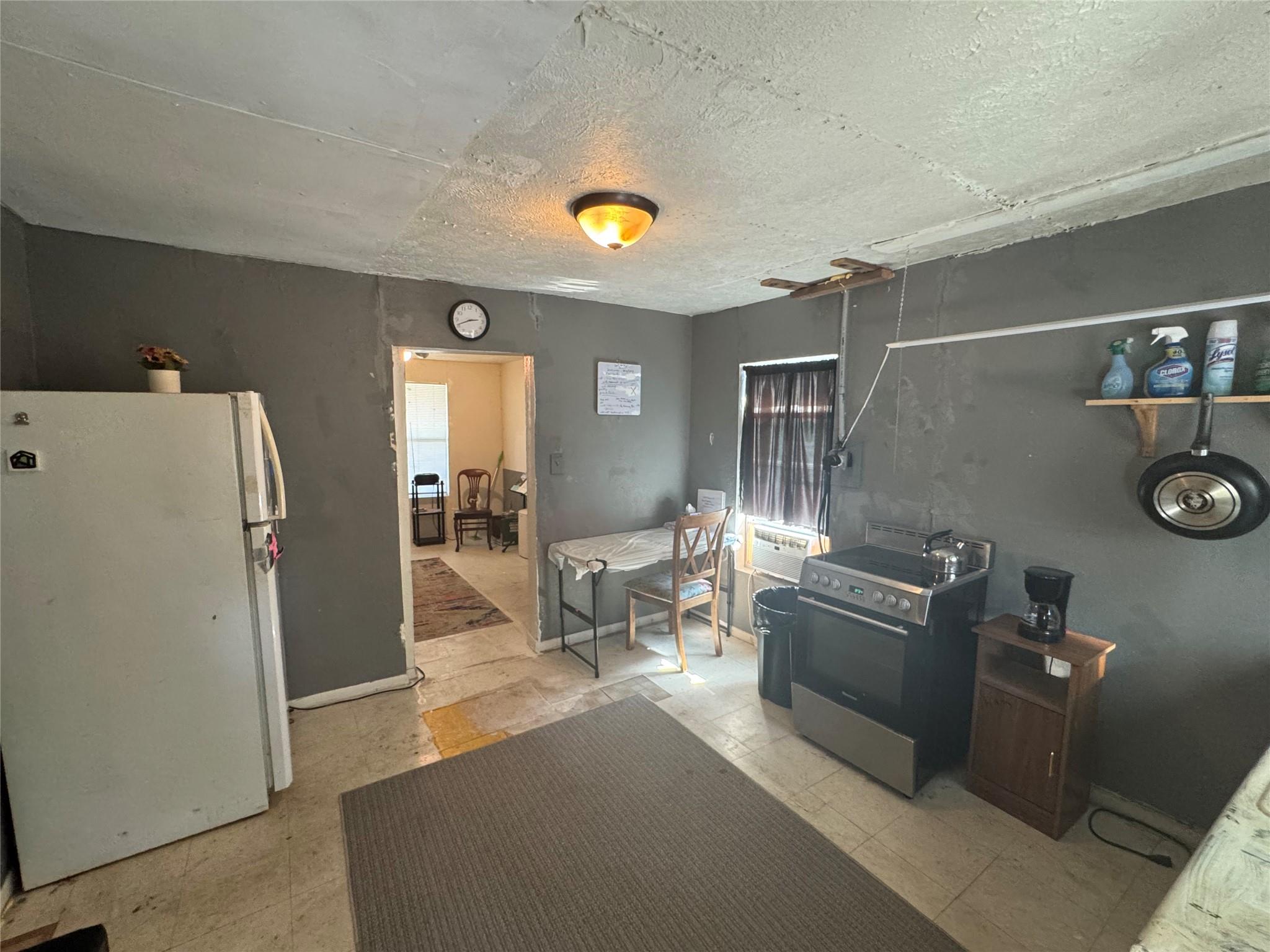 1128 Invasion St, San Marcos, TX 78666