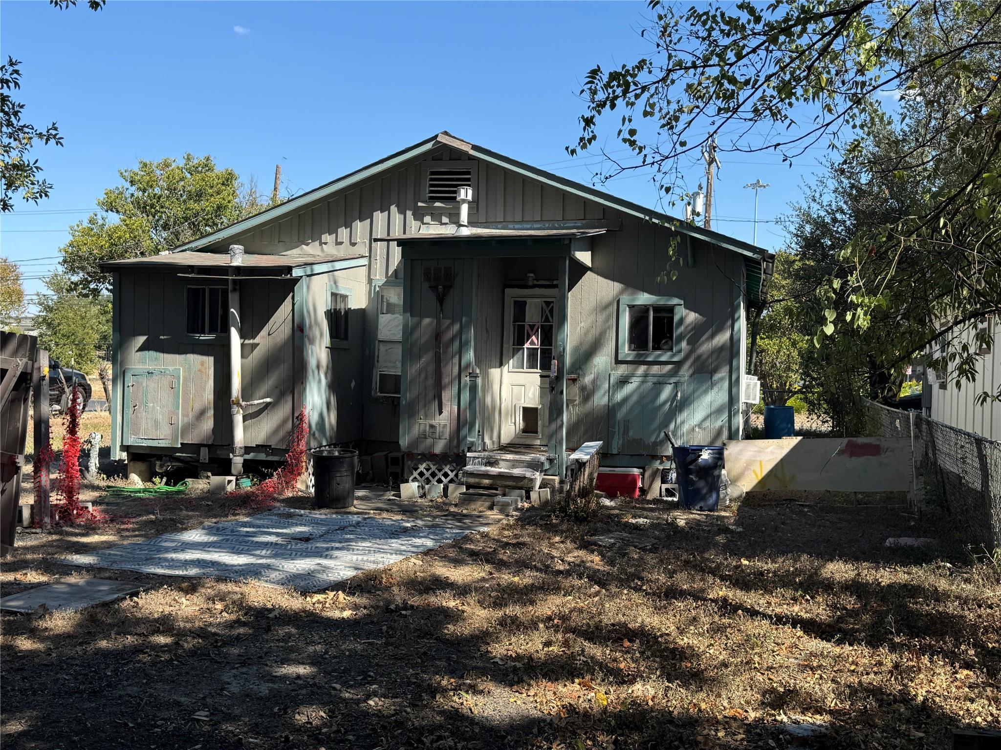 1128 Invasion St, San Marcos, TX 78666