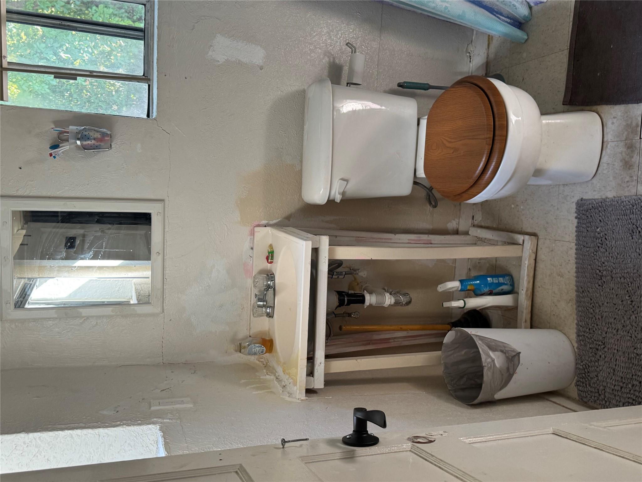 1128 Invasion St, San Marcos, TX 78666