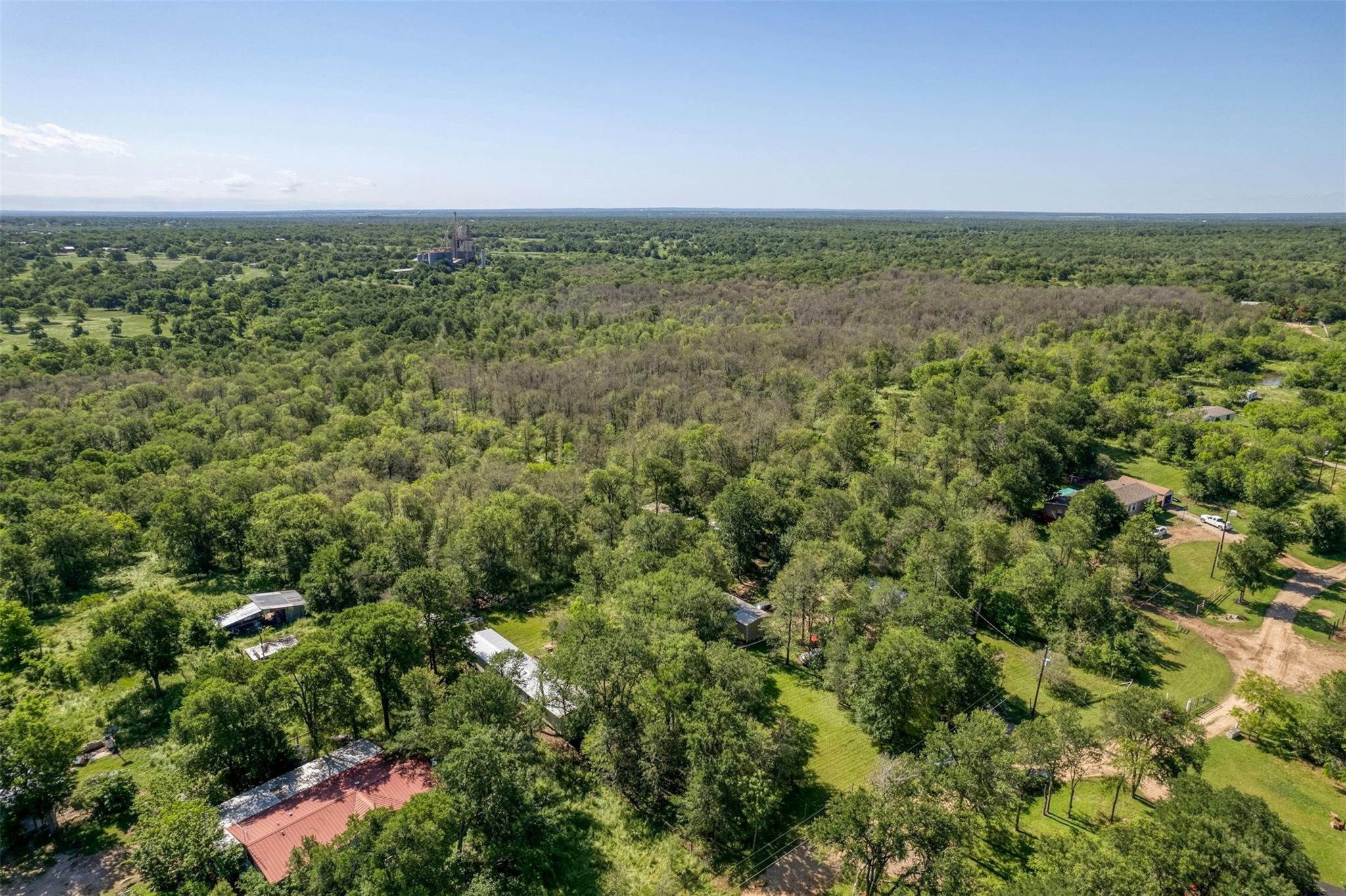 201 Fawn Ridge Rd, Cedar Creek, TX 78612