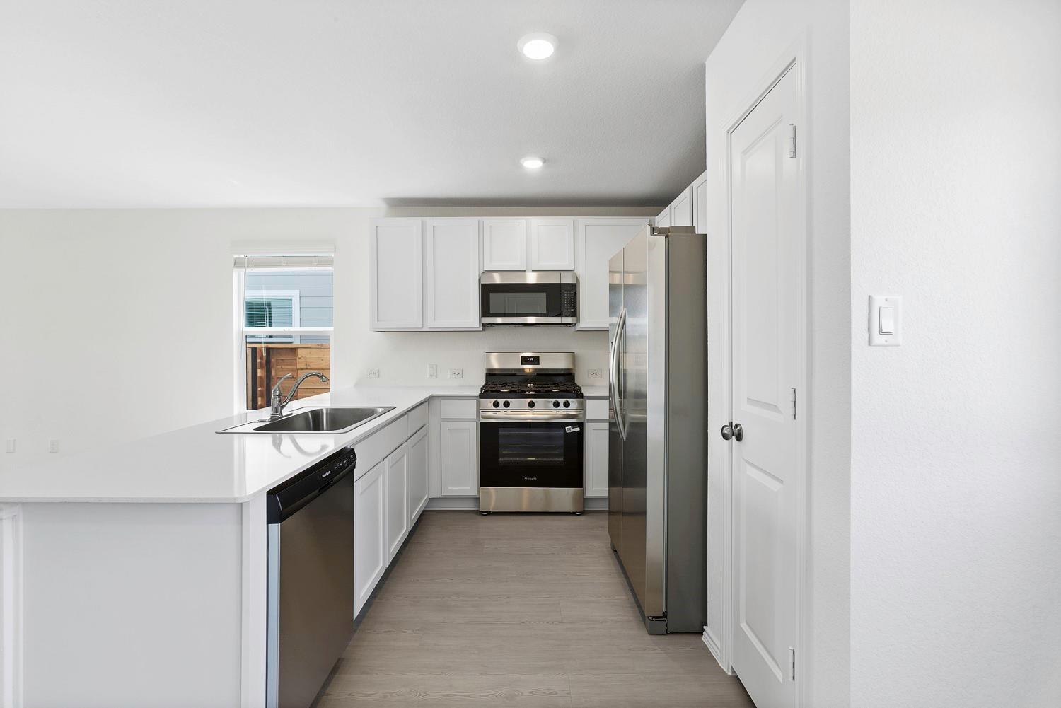 331 Bugbee, Kyle, TX 78640