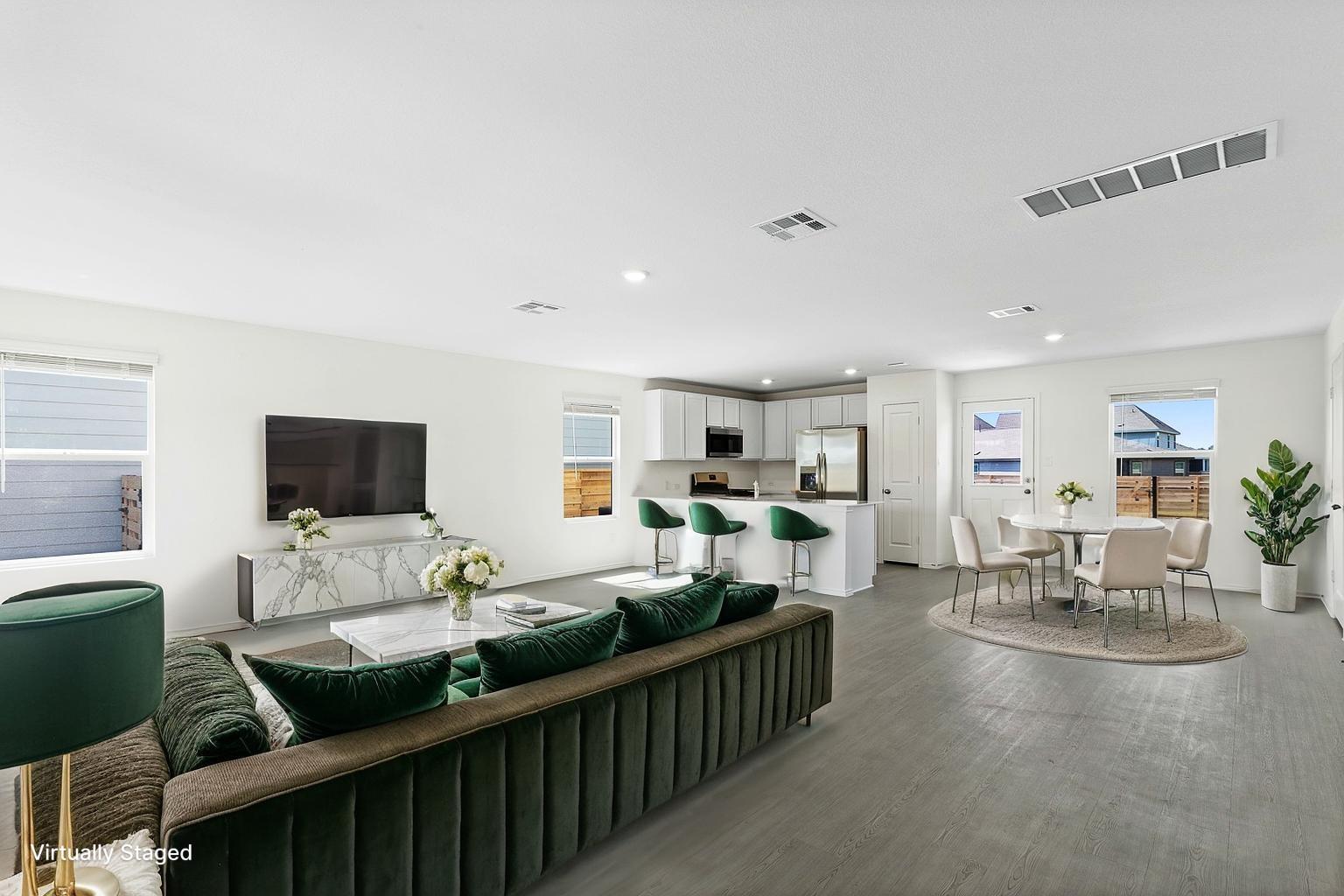 331 Bugbee, Kyle, TX 78640