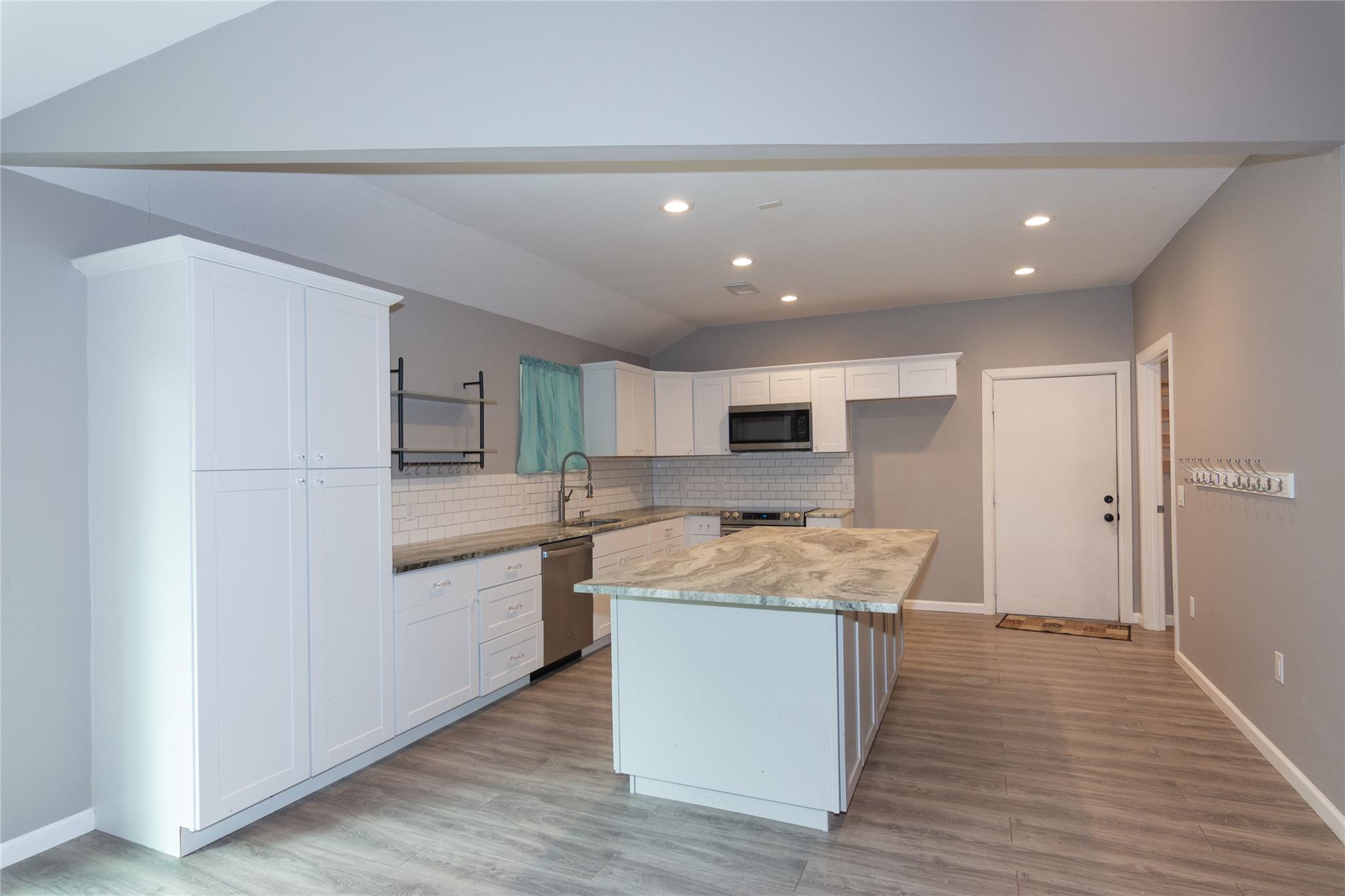 400 S Guadalupe, Granger, TX 76530