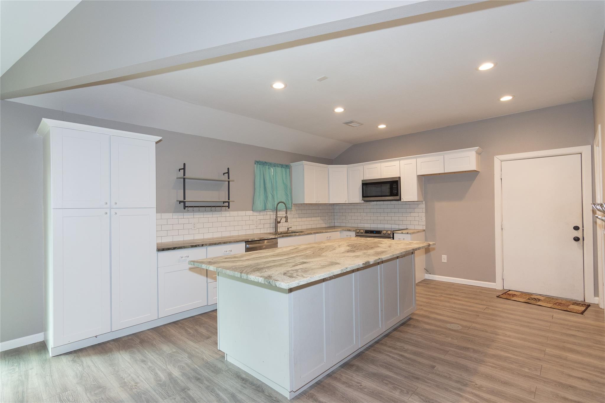 400 S Guadalupe, Granger, TX 76530