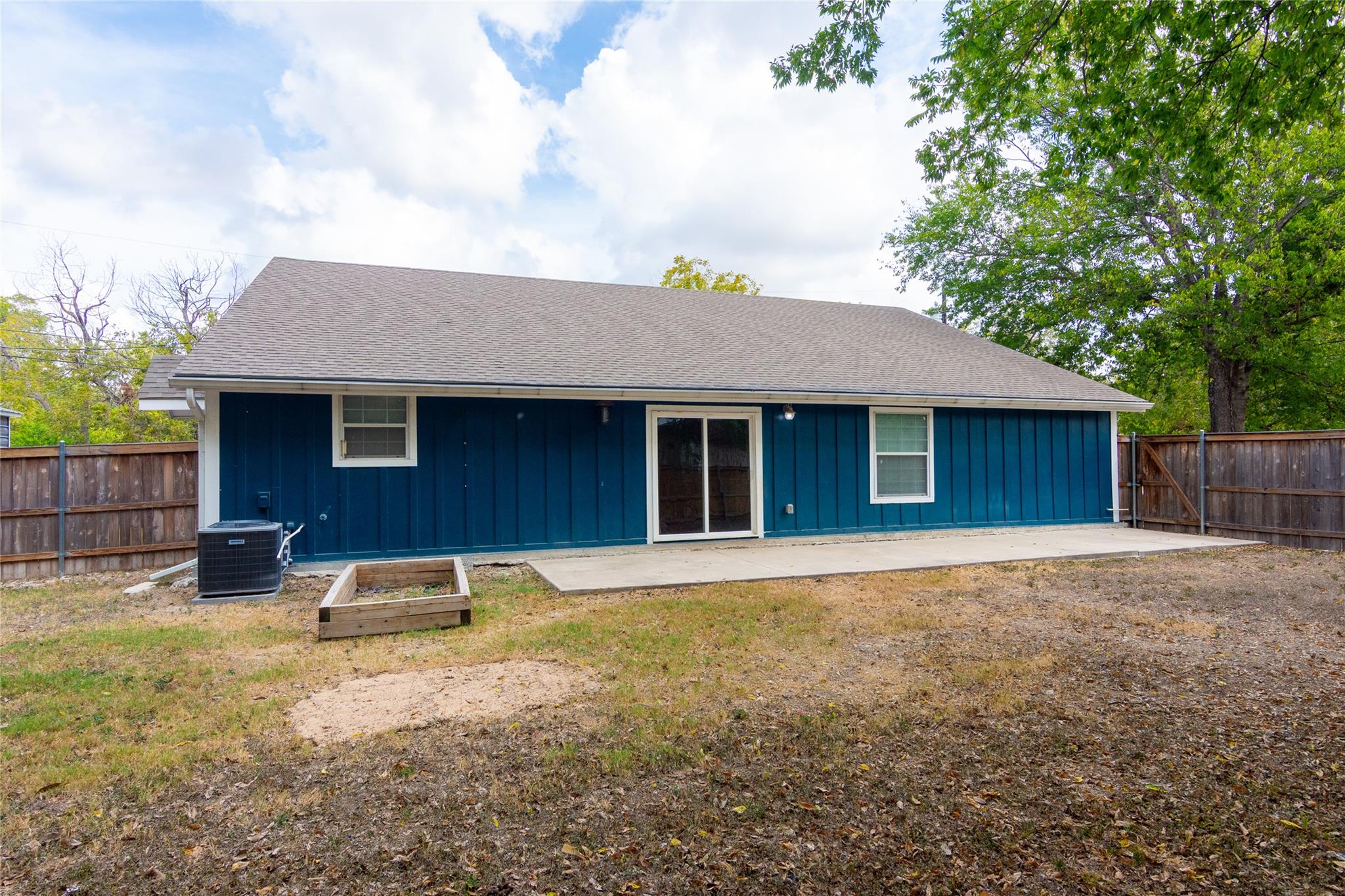 400 S Guadalupe, Granger, TX 76530