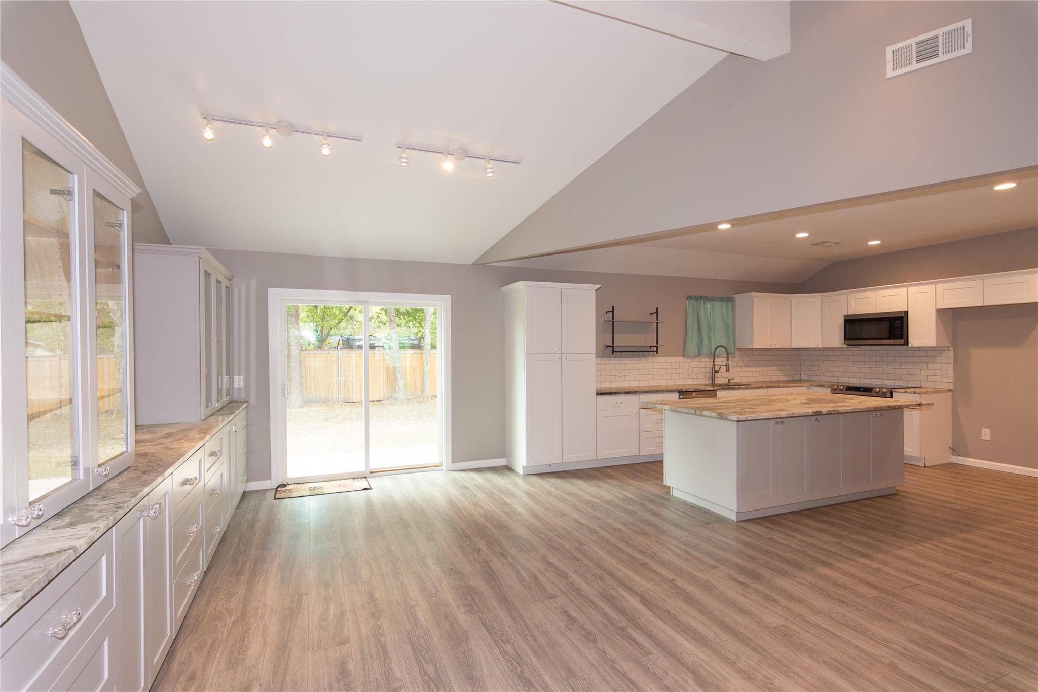 400 S Guadalupe, Granger, TX 76530