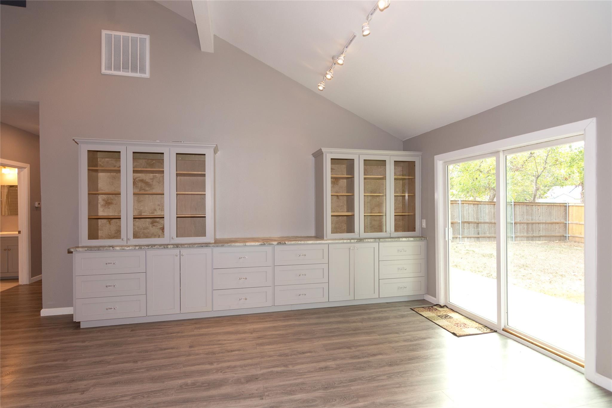 400 S Guadalupe, Granger, TX 76530