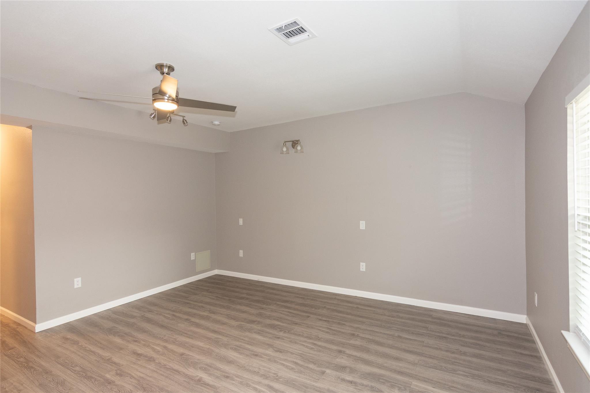 400 S Guadalupe, Granger, TX 76530