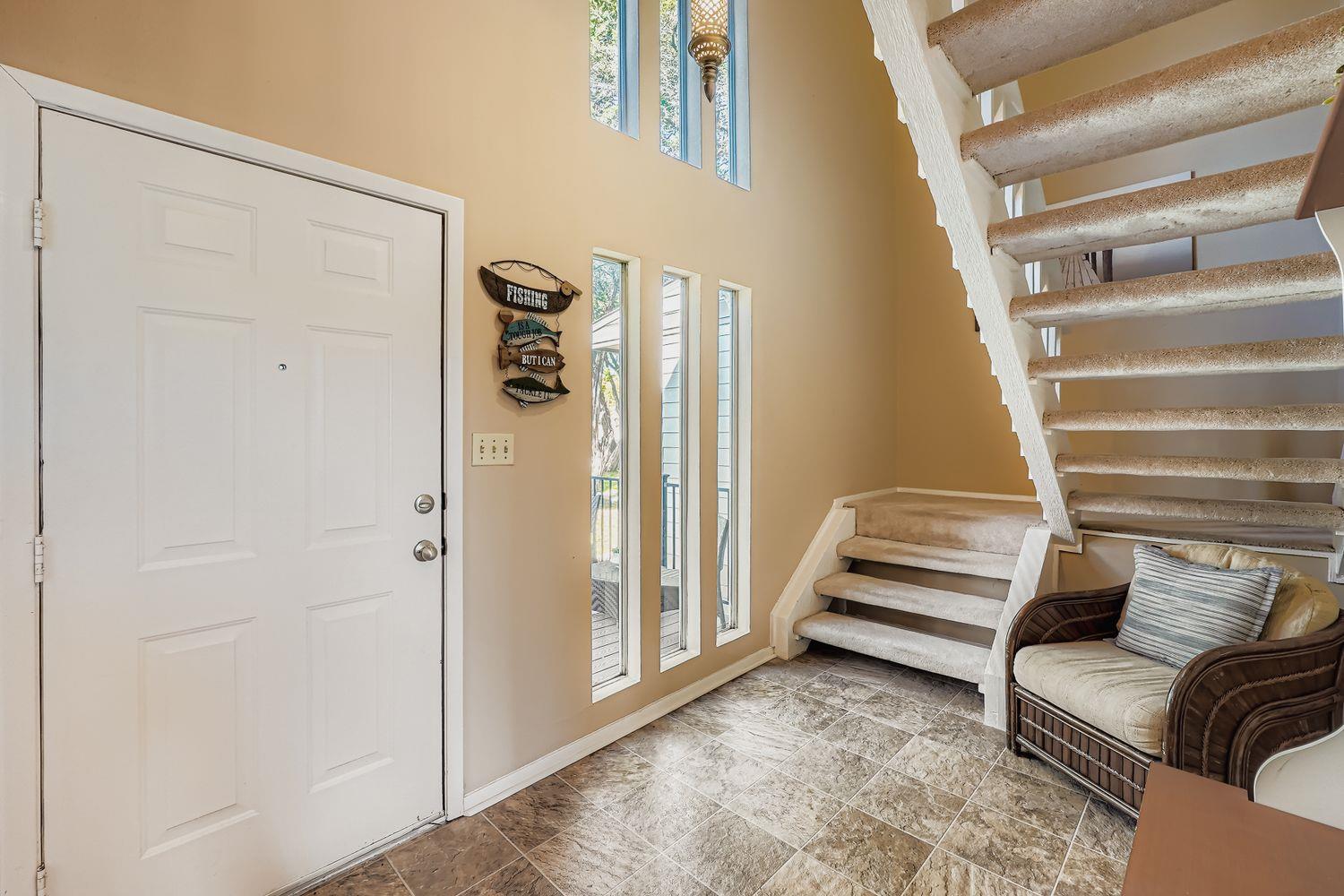 203 S Venture Blvd, Point Venture, TX 78645