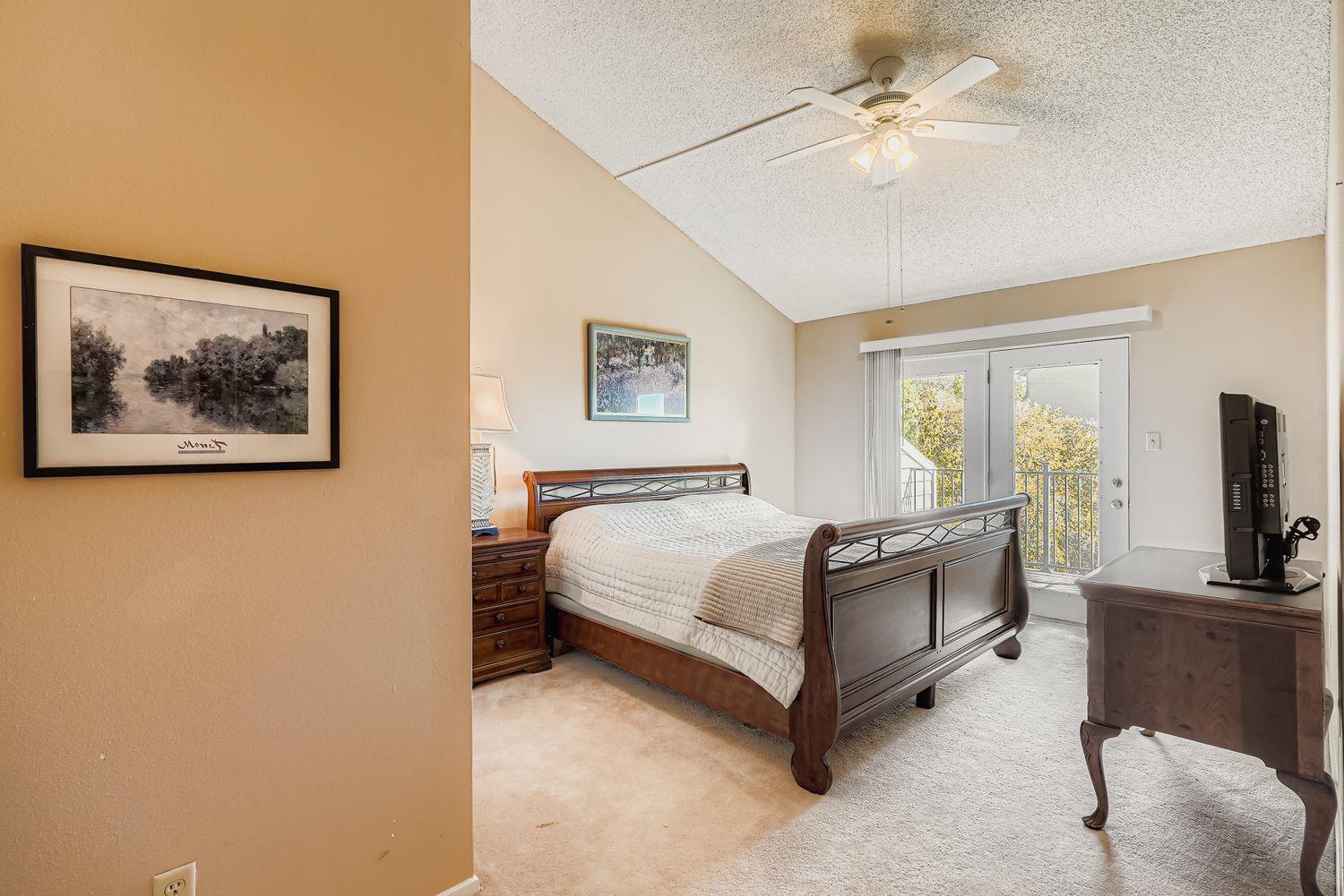 203 S Venture Blvd, Point Venture, TX 78645