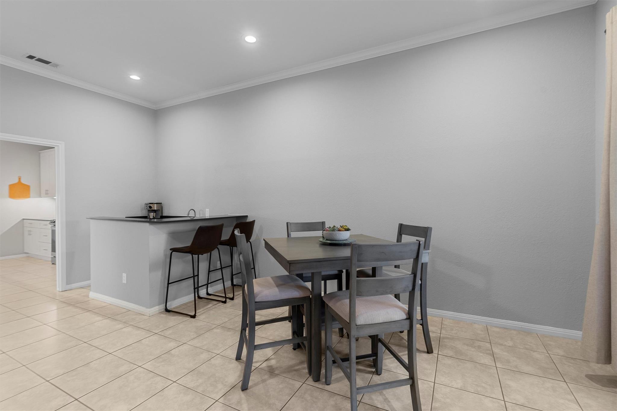 11003 Pinehurst Dr # 6, Austin, TX 78747