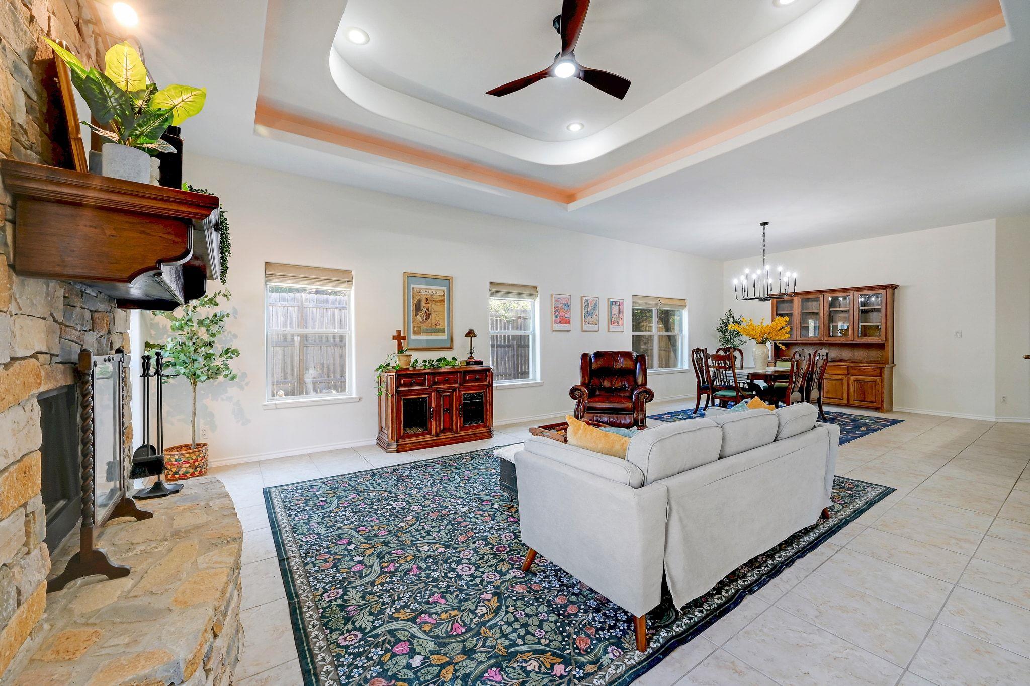 45 Longbow Ln Ln, Wimberley, TX 78676